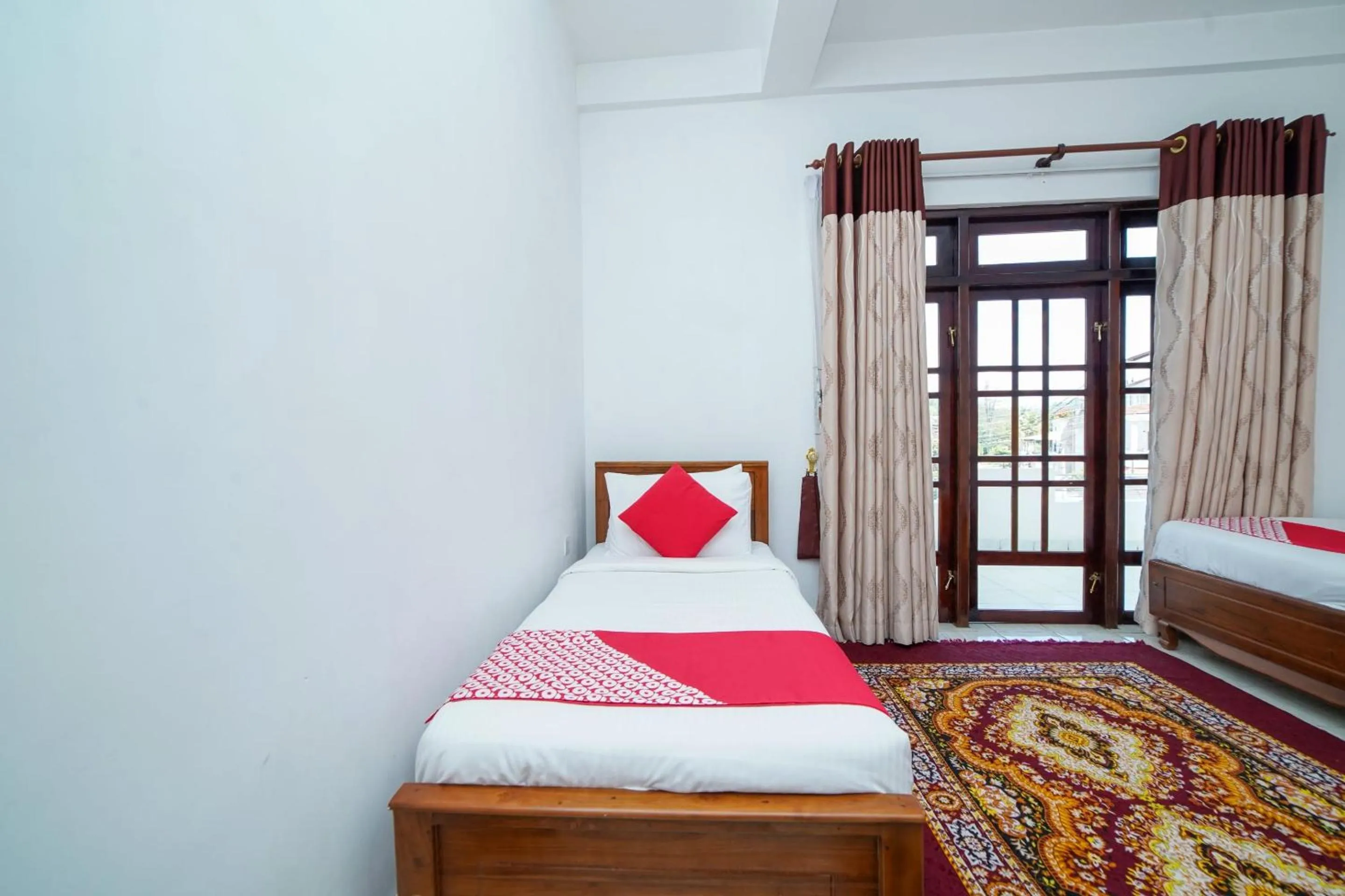 Bedroom, Bed in Dazzling Villa