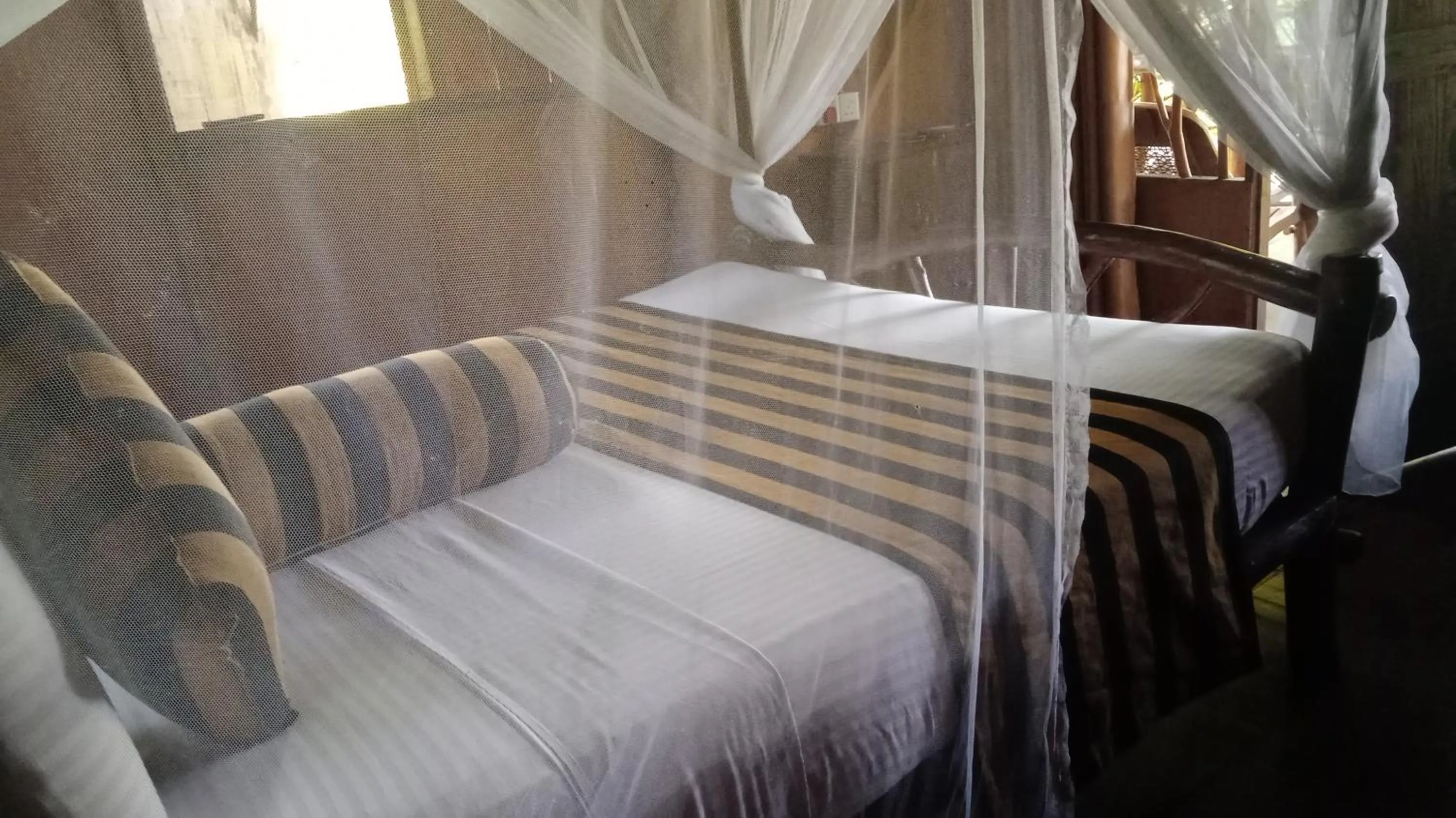 Bedroom, Bed in Sigiriya Rock Gate Resort