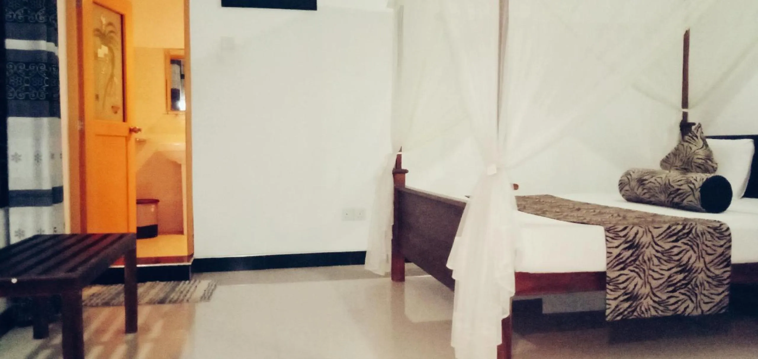 Bedroom, Bed in Sigiriya Rock Gate Resort