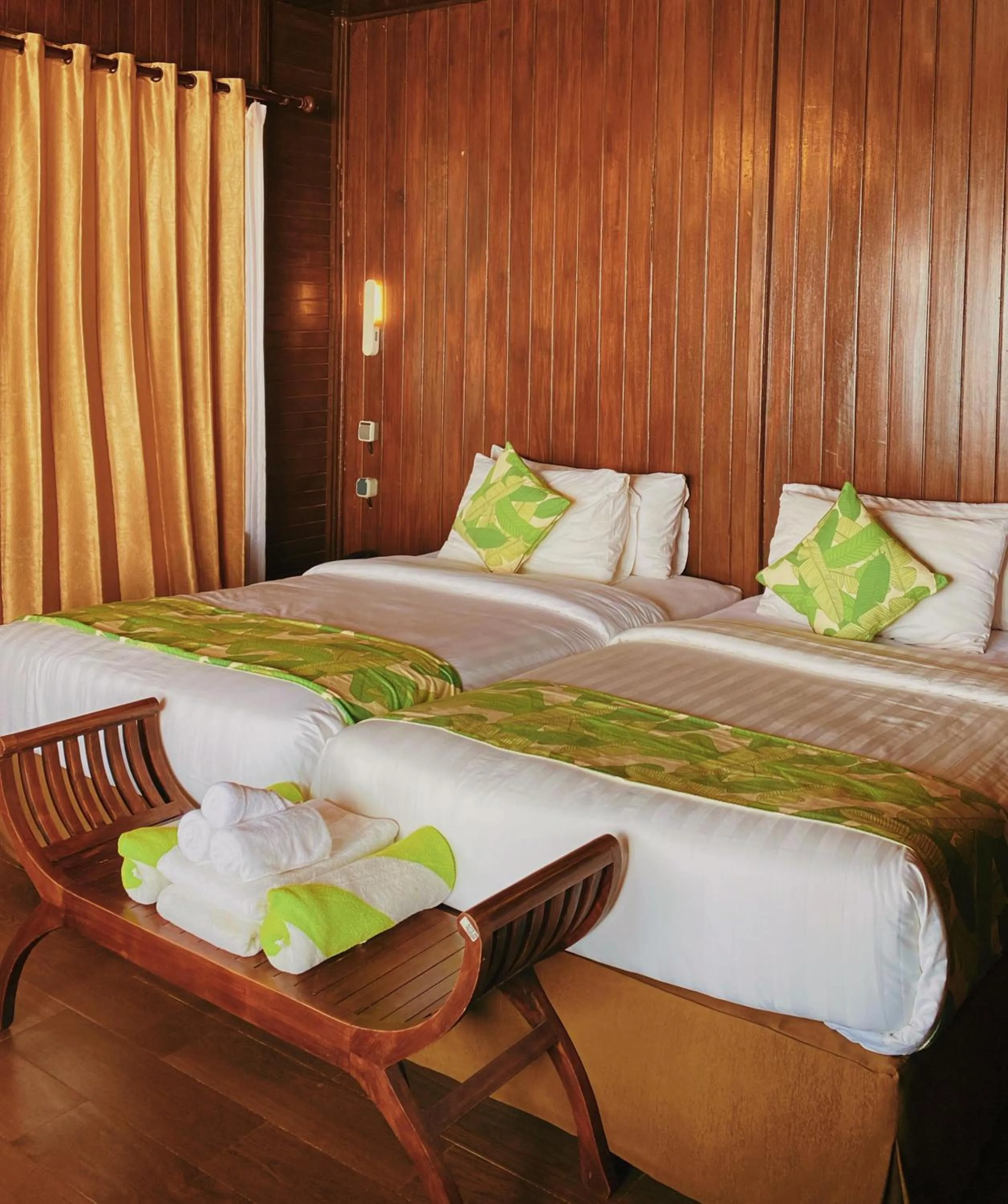 Bed in Sylvia Beach Villa