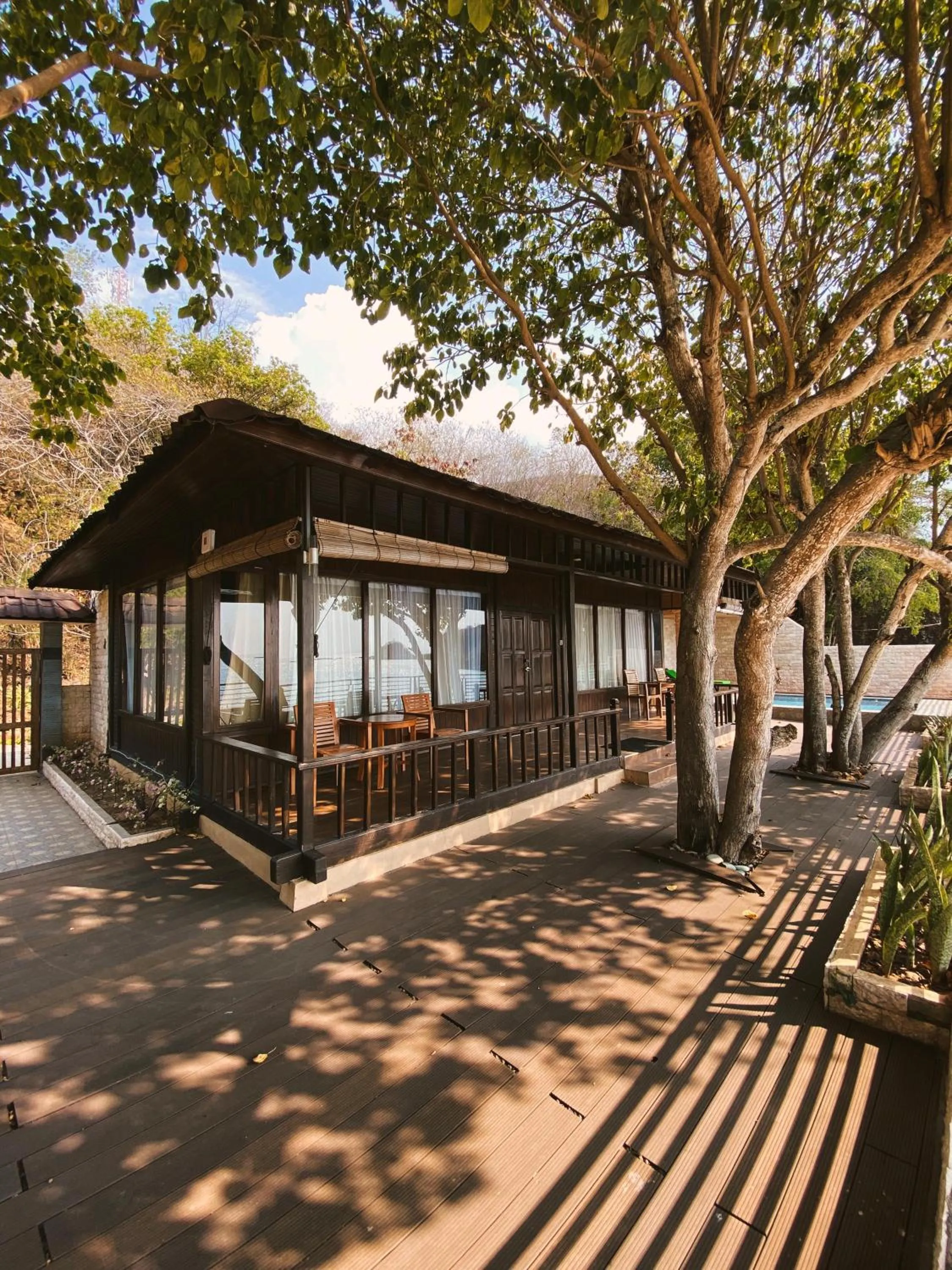 Property building in Sylvia Beach Villa