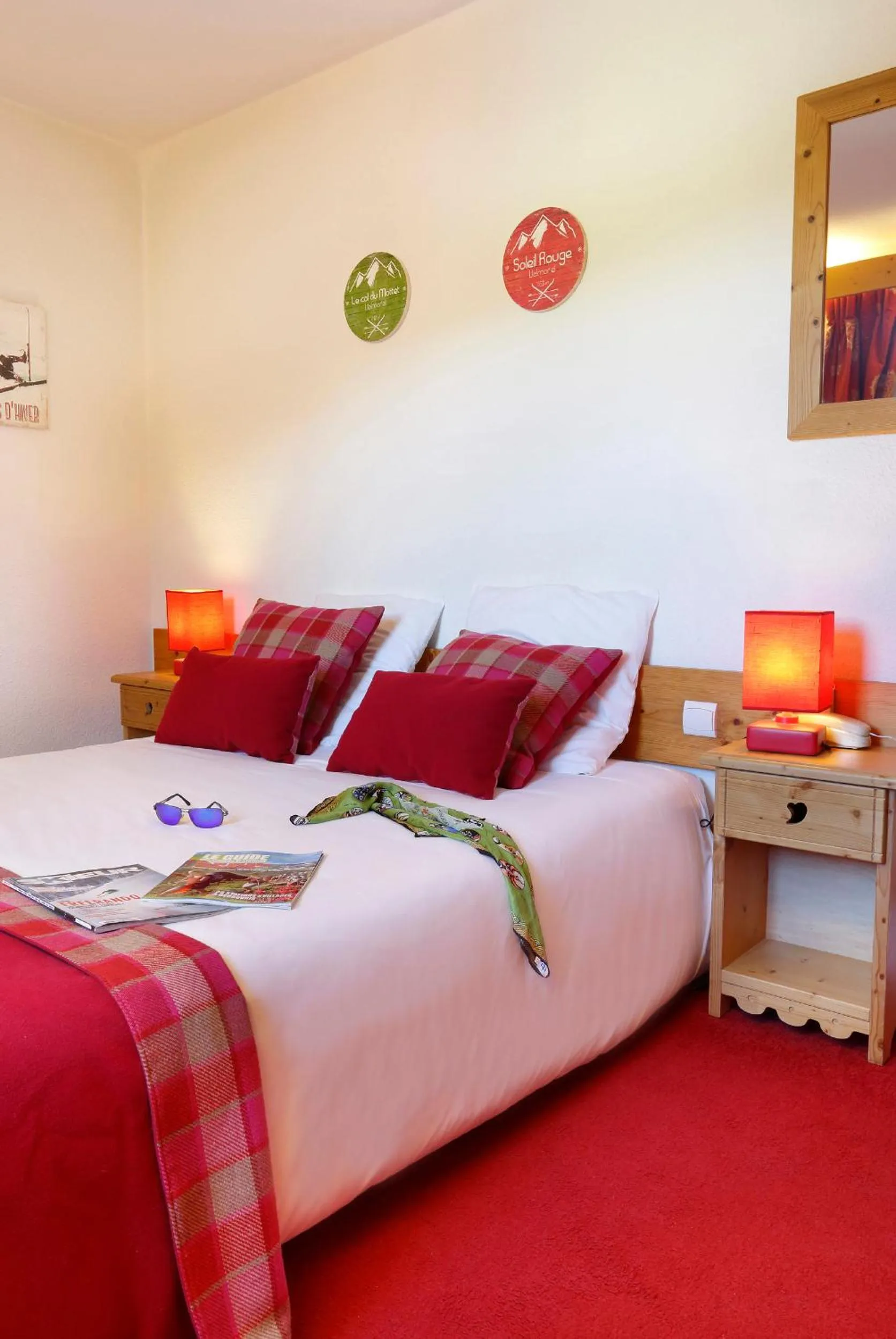 Bed in Hôtel du Bourg