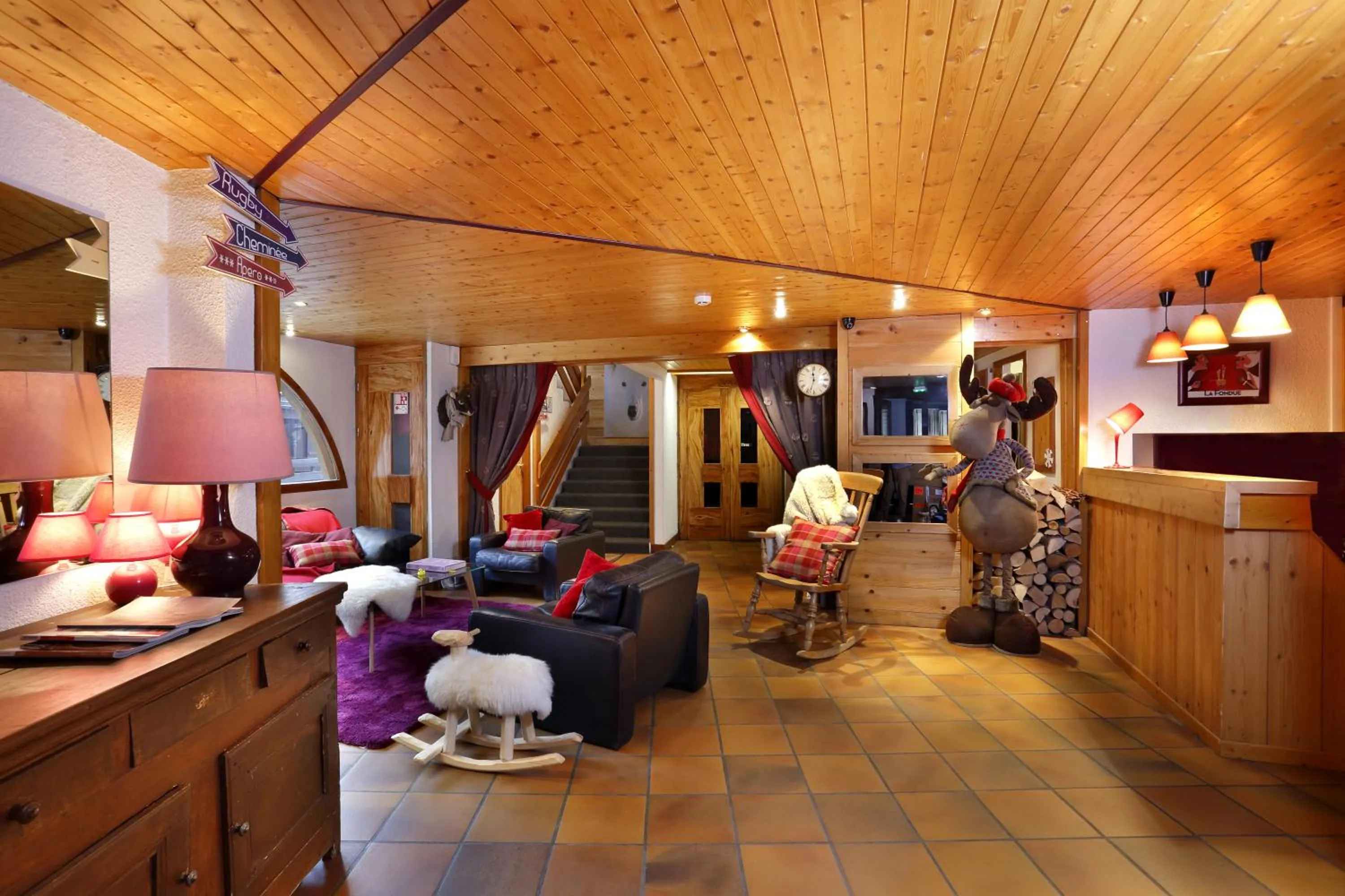 Living room in Hôtel du Bourg