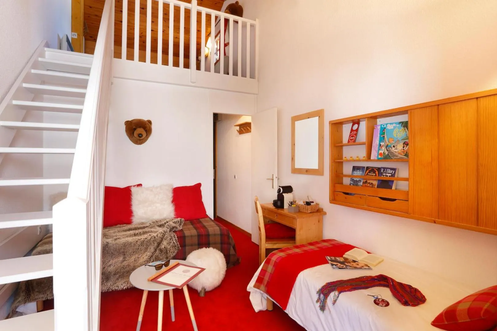 Bed in Hôtel du Bourg