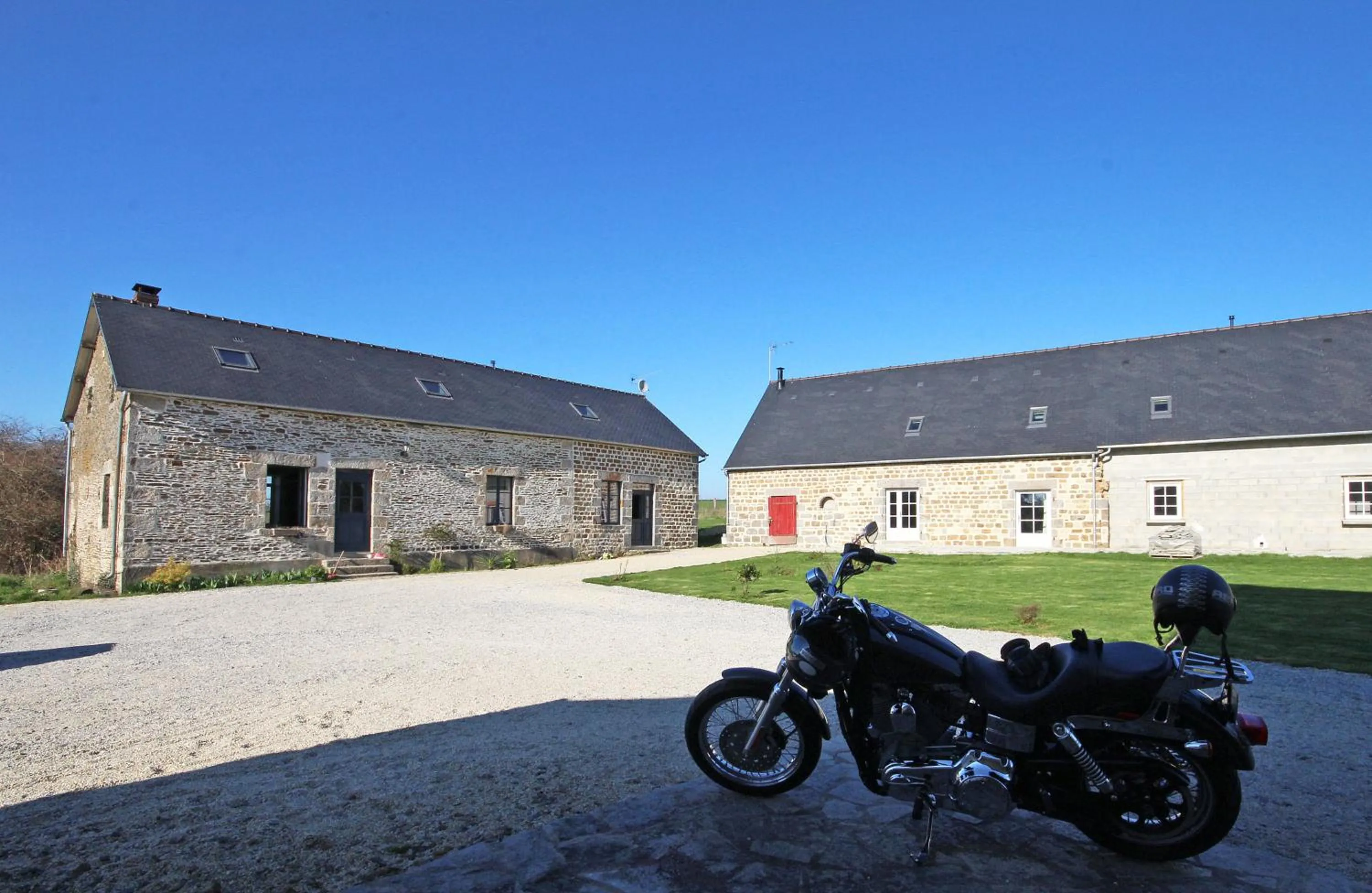 Property building in La Corbonniere