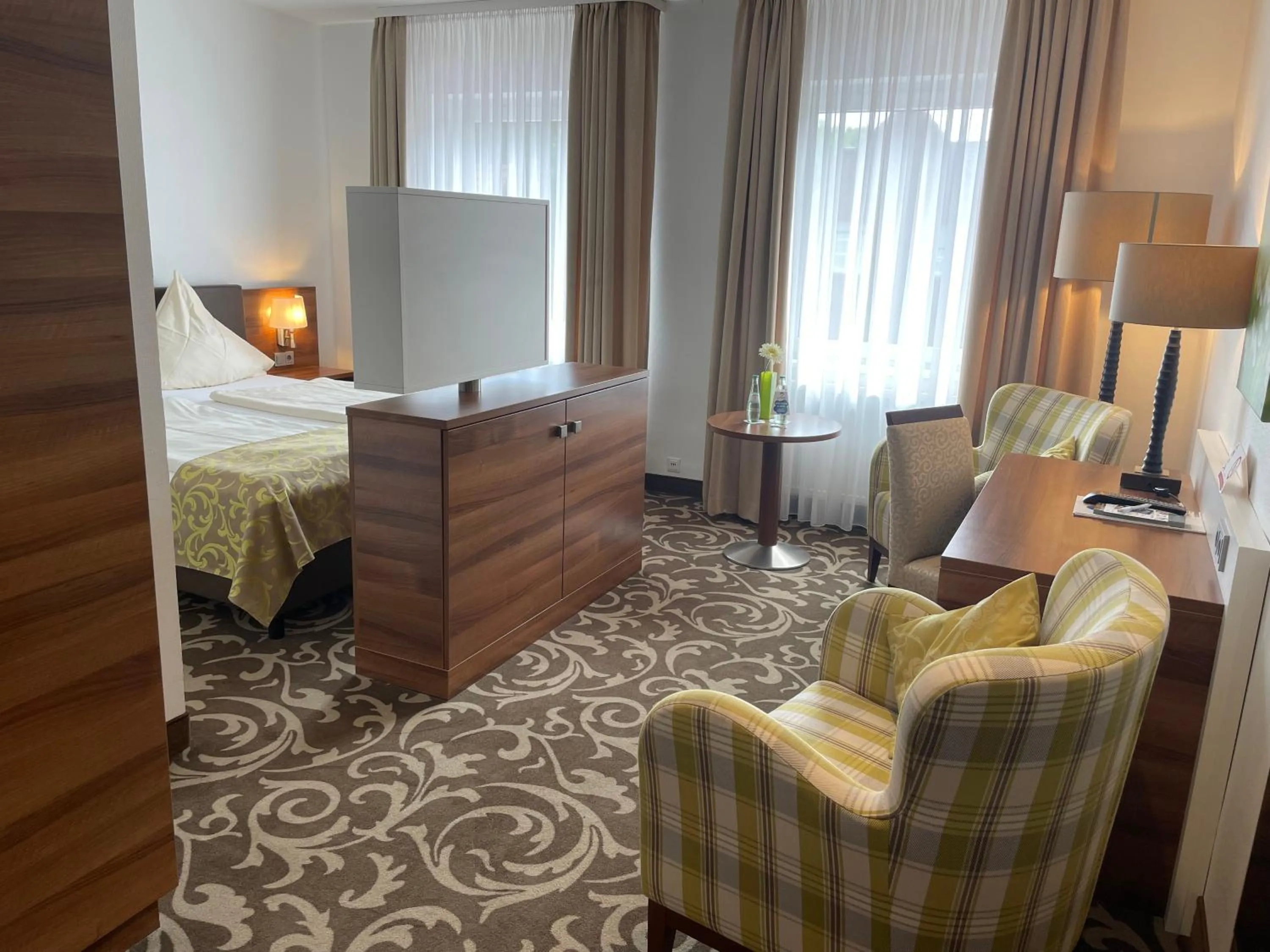 Photo of the whole room, Bed in Hotel Winter