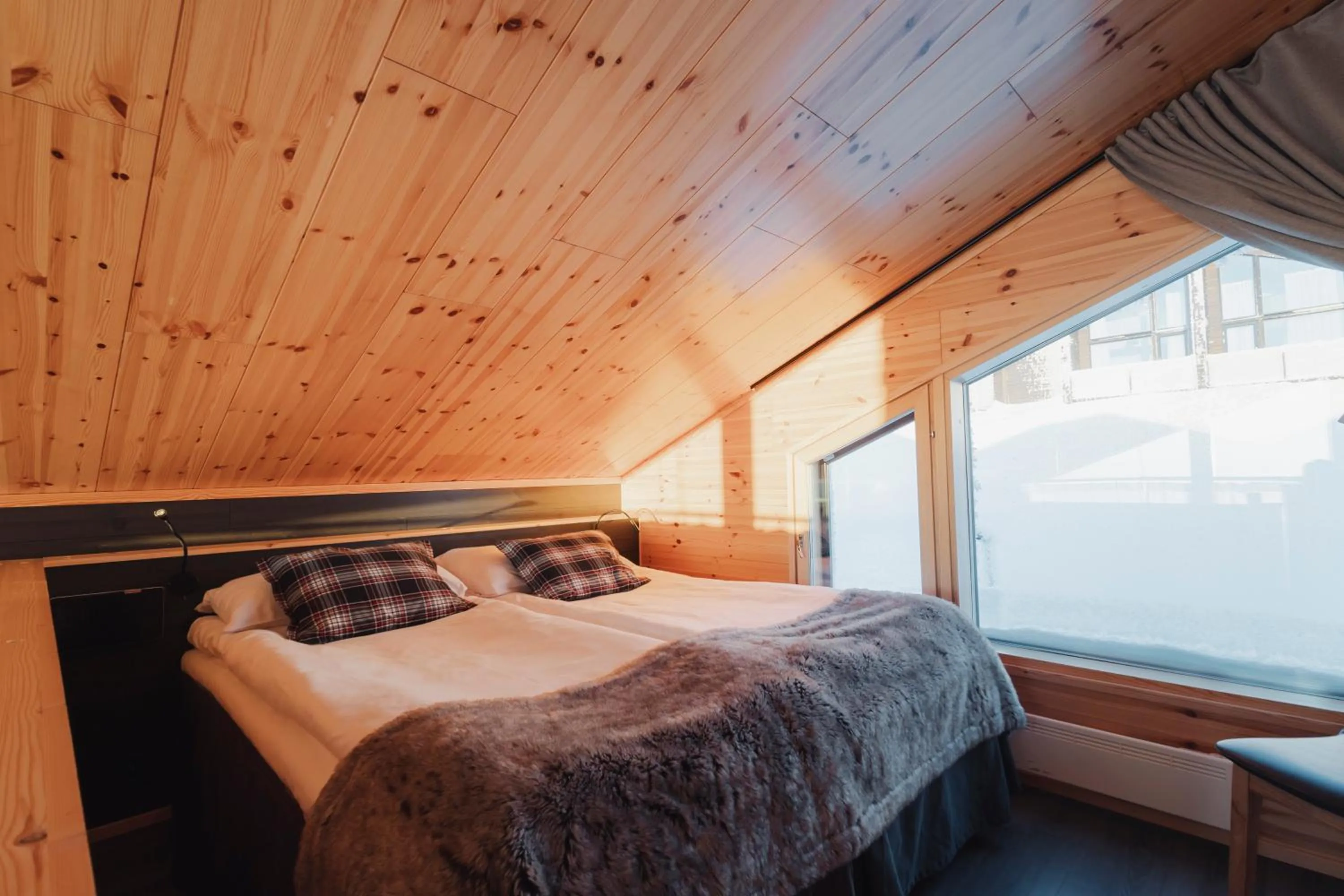 Bed in Star Arctic Hotel & Activities