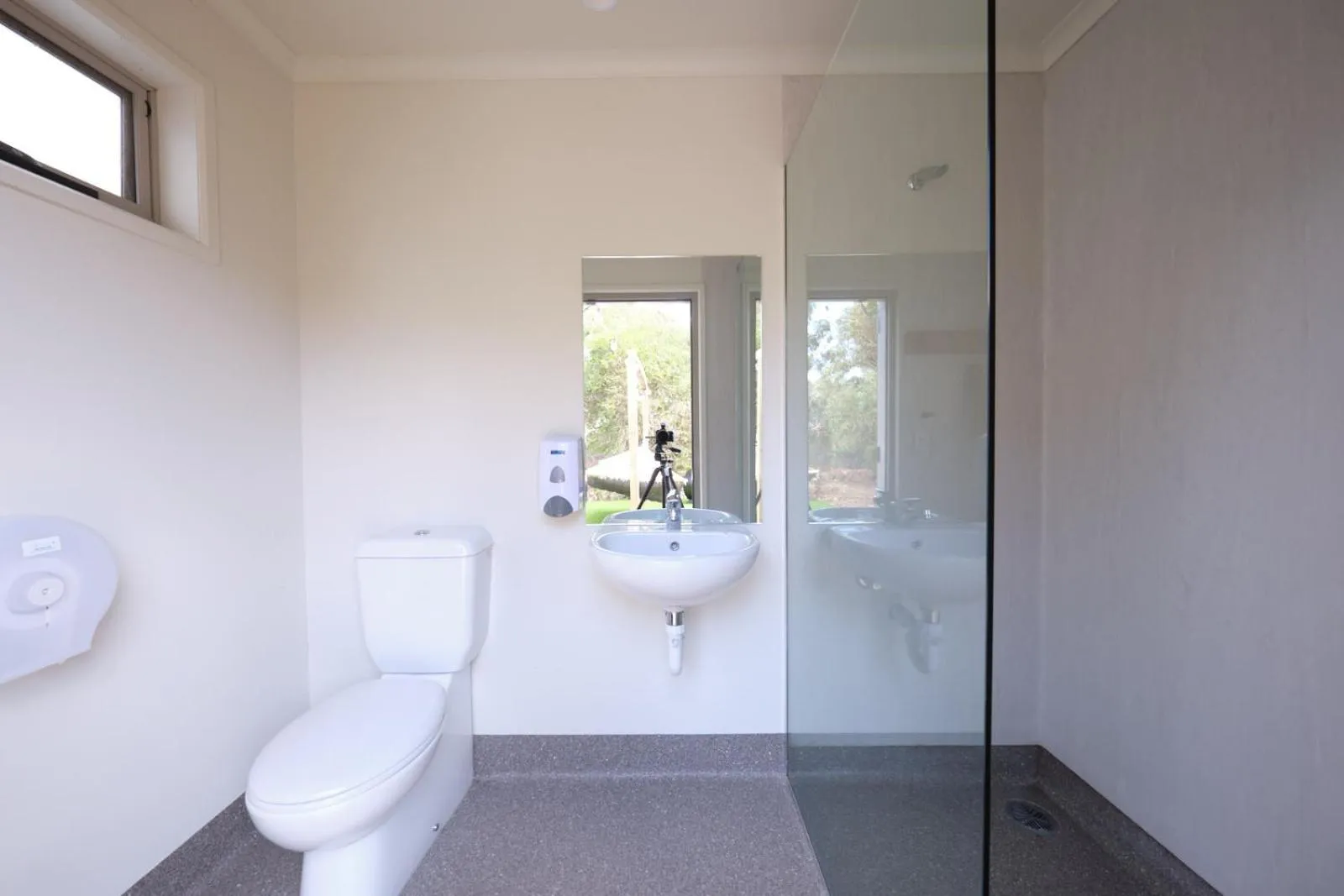 Shower in Scamander Sanctuary Holiday Park