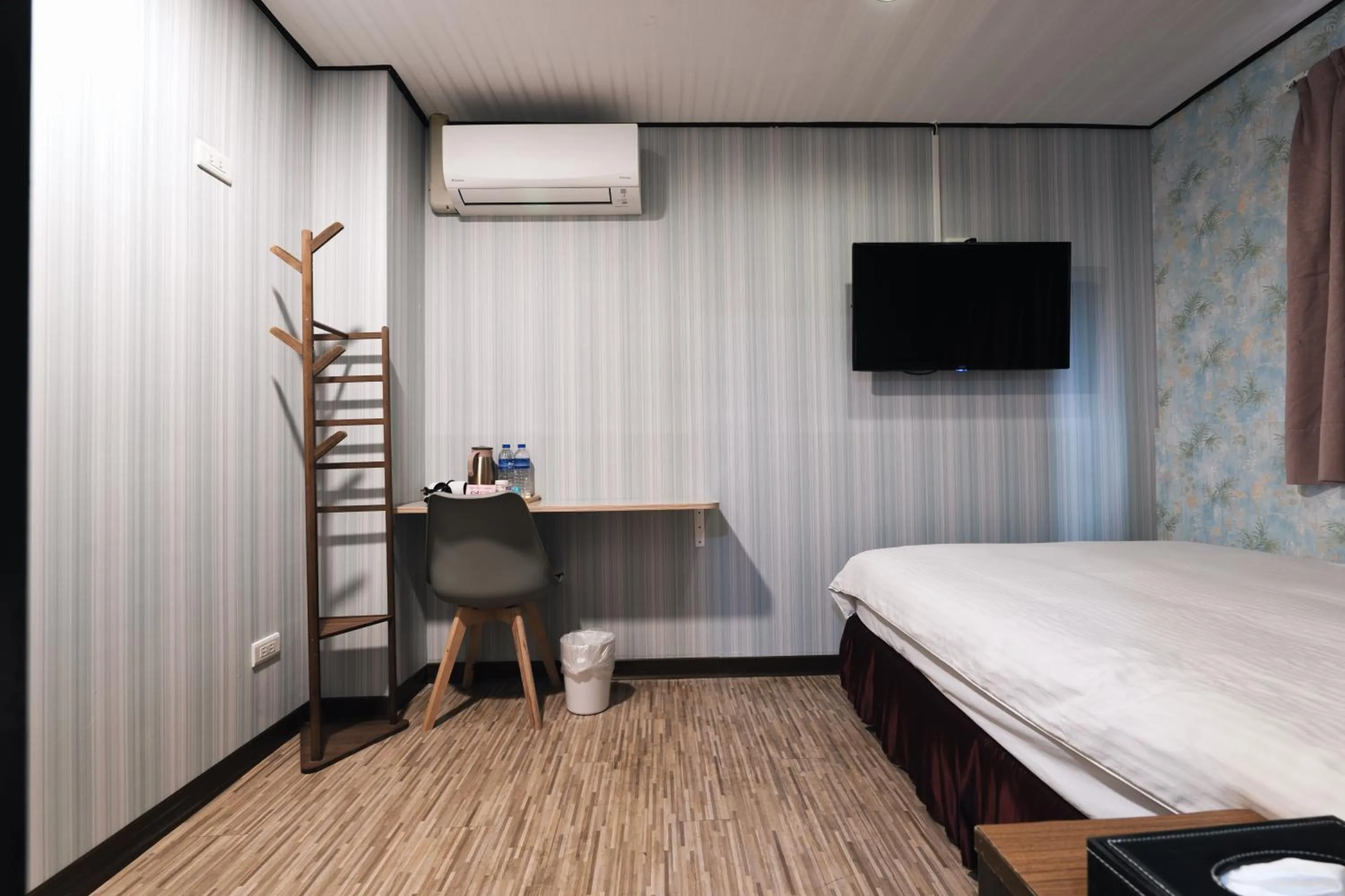 Photo of the whole room, Bed in Sofu Hotel