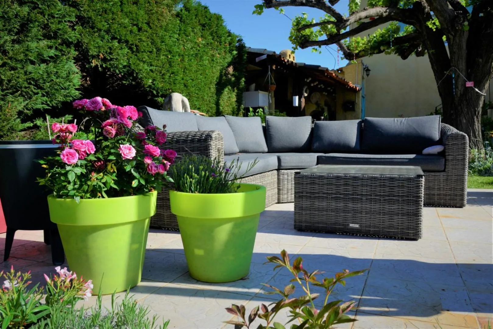 Garden in Au Grand Bonheur