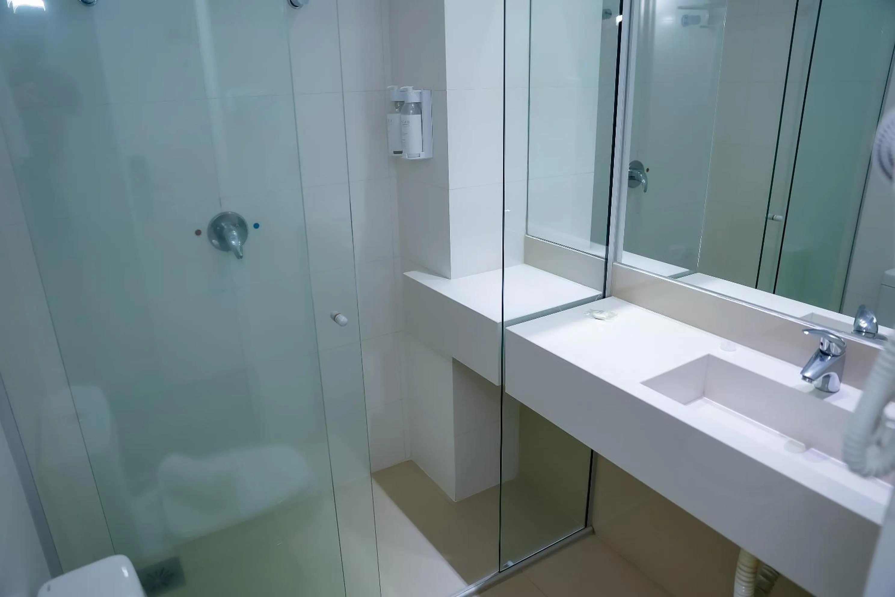 Bathroom in Verona Tower Hotel