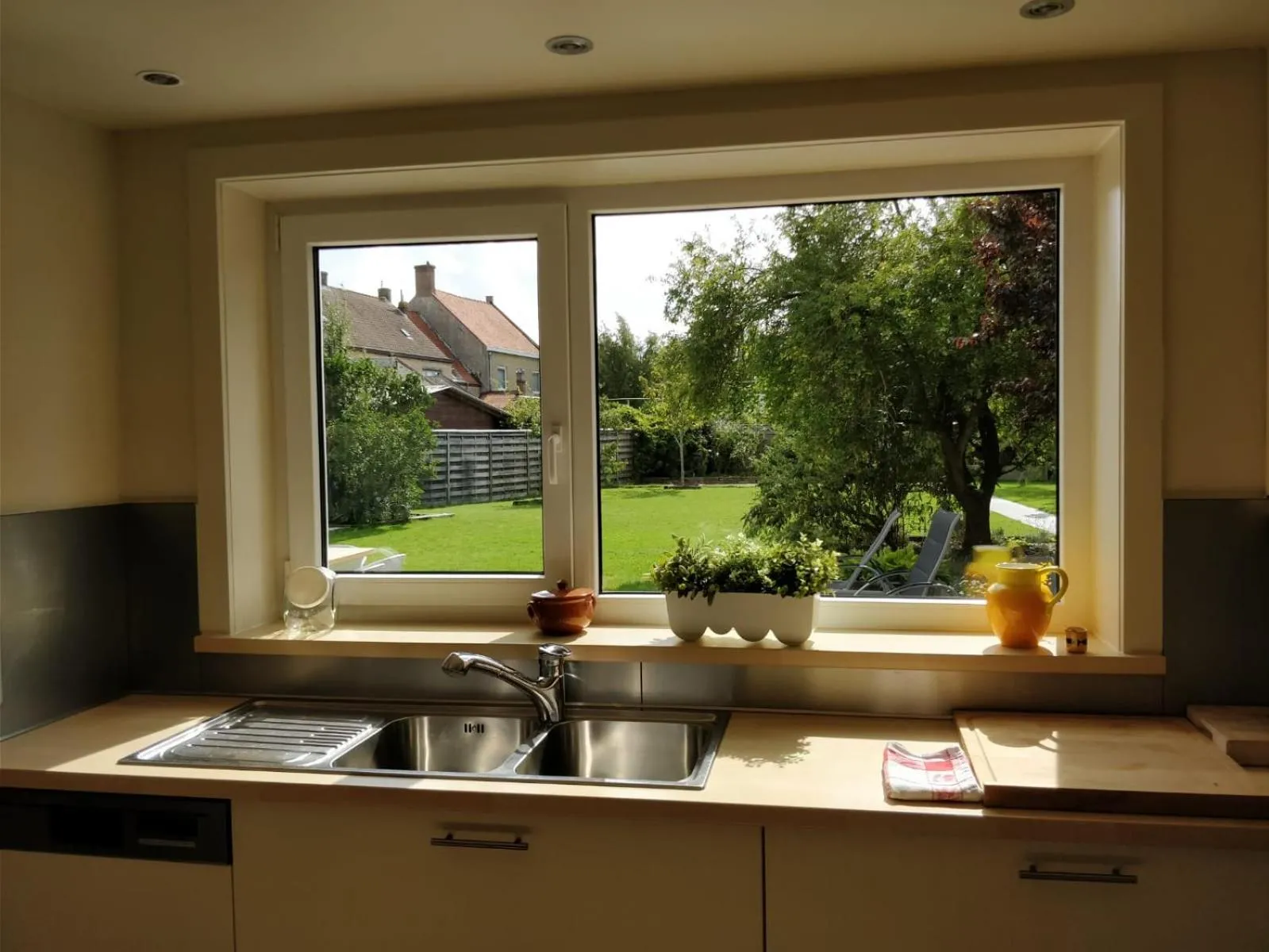 Kitchen or kitchenette in De Lanterfanters Vakantiehuis Jef