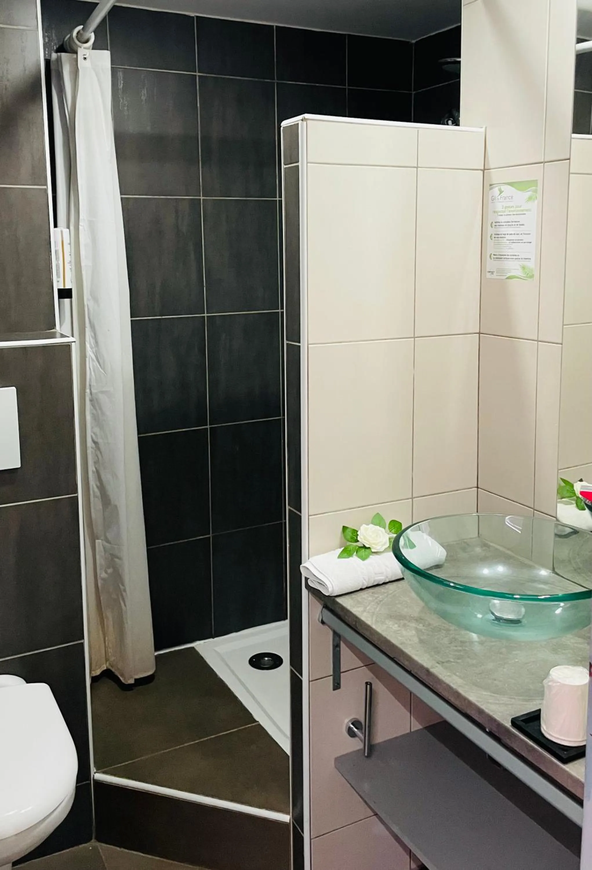 Bedroom in Hotel & Spa Gil de France Cap d'Agde