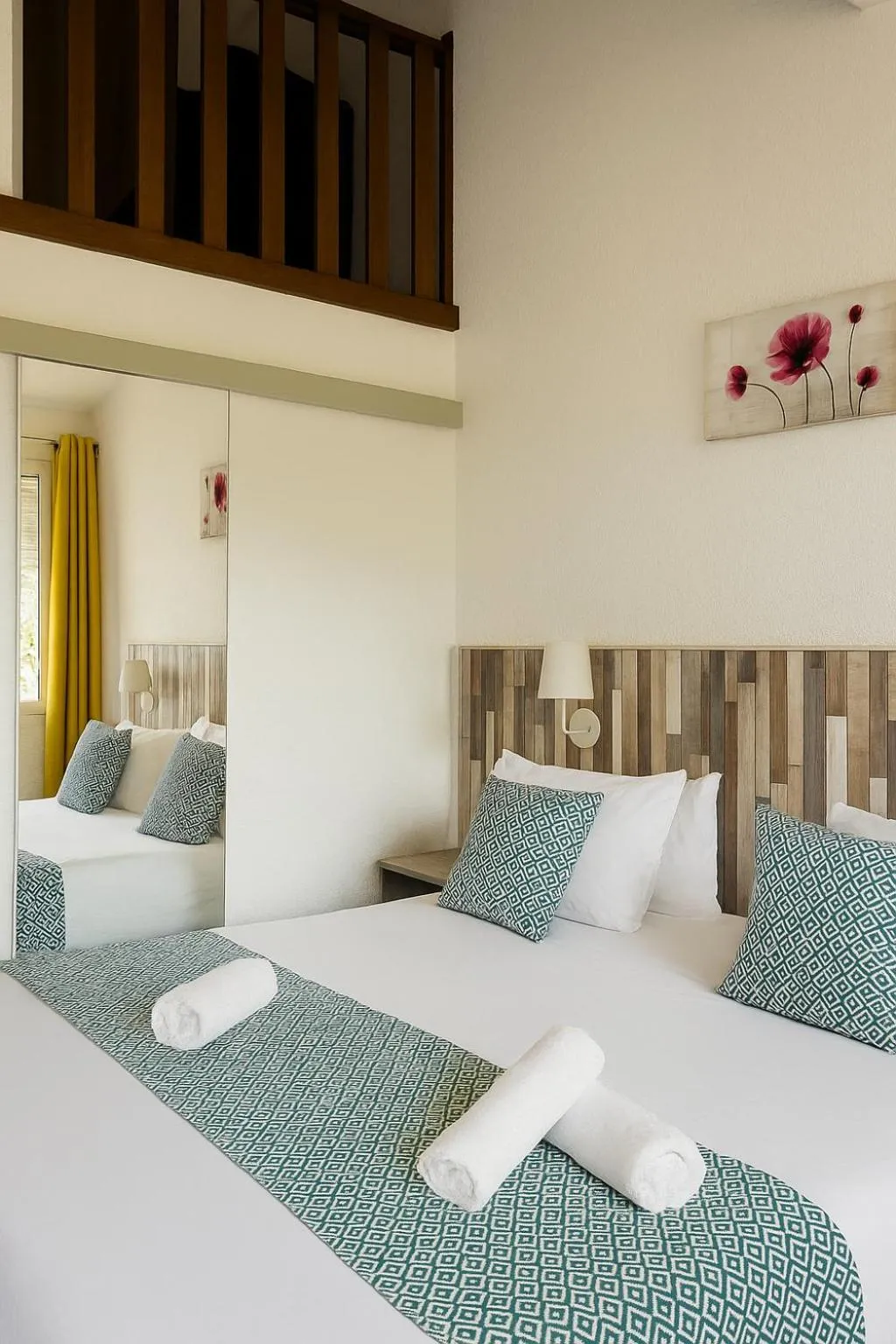 Bedroom, Bed in Hotel & Spa Gil de France Cap d'Agde