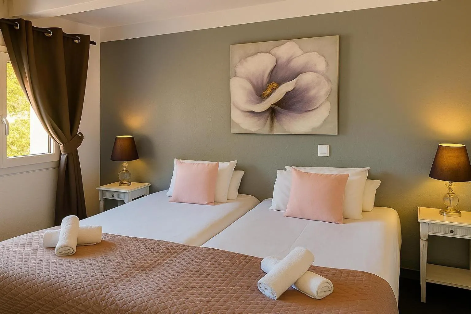 Bedroom, Bed in Hotel & Spa Gil de France Cap d'Agde