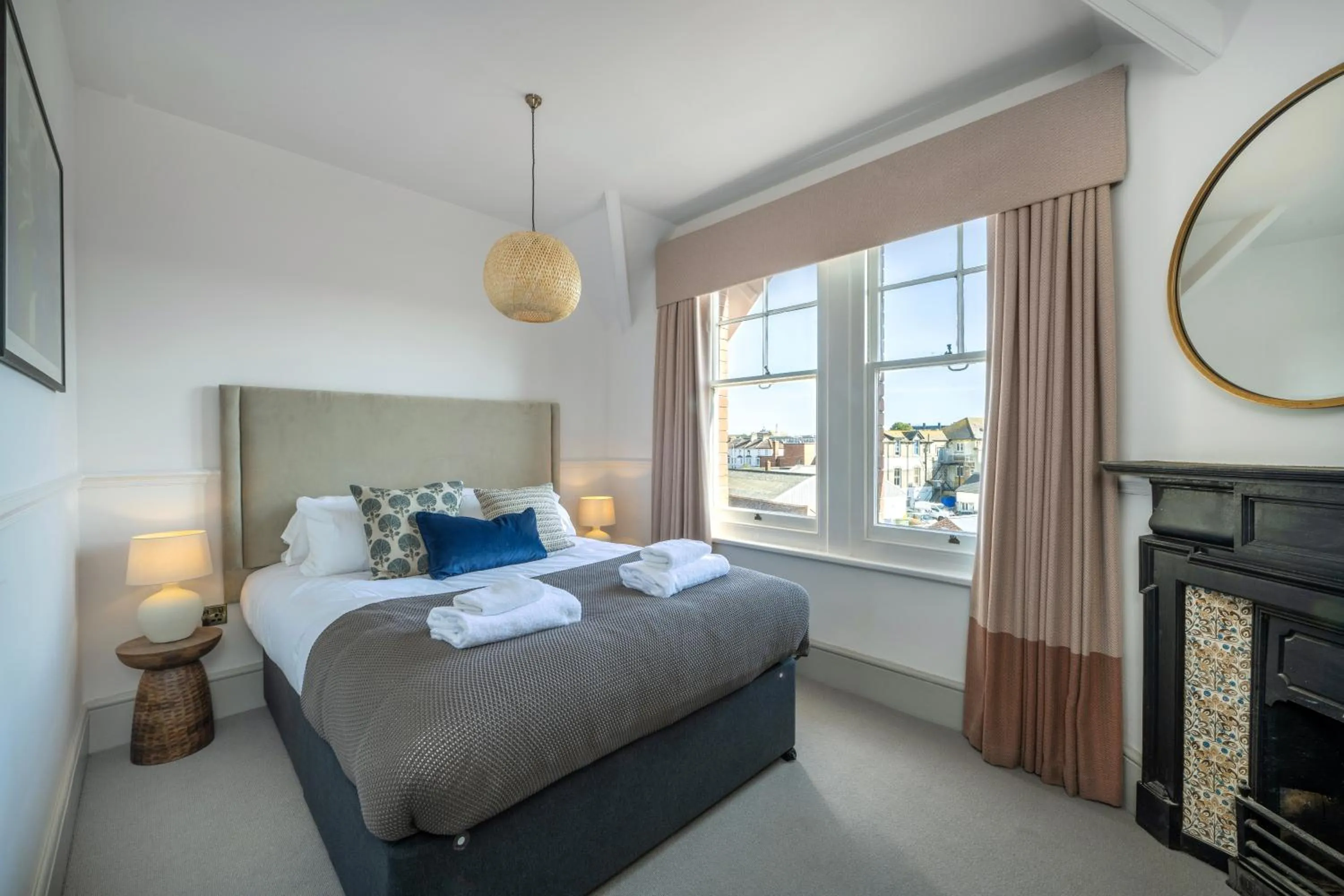 Bedroom, Bed in The Railway Hotel Worthing