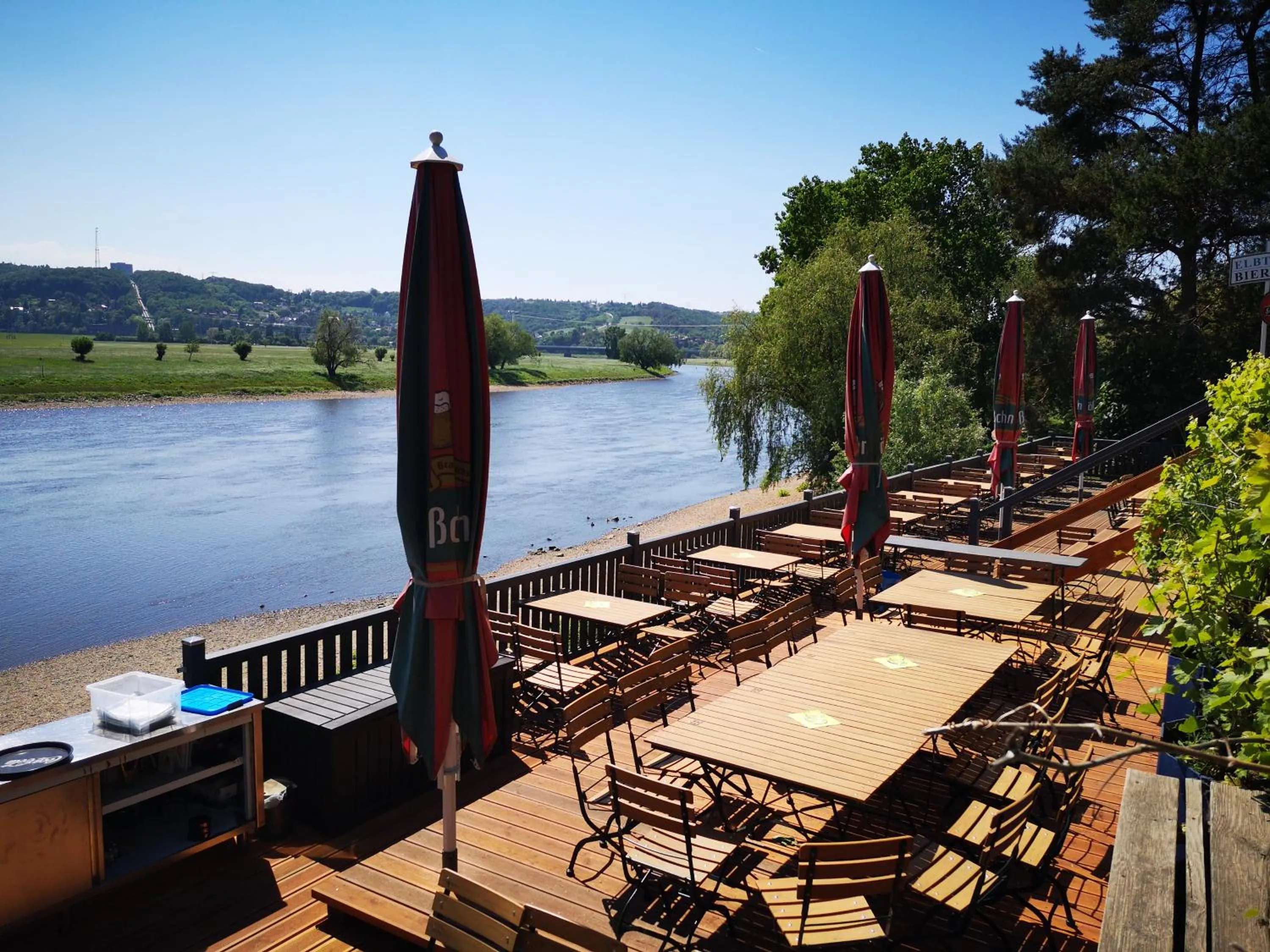 Restaurant/places to eat in Dampfschiff Radebeul-Altkö