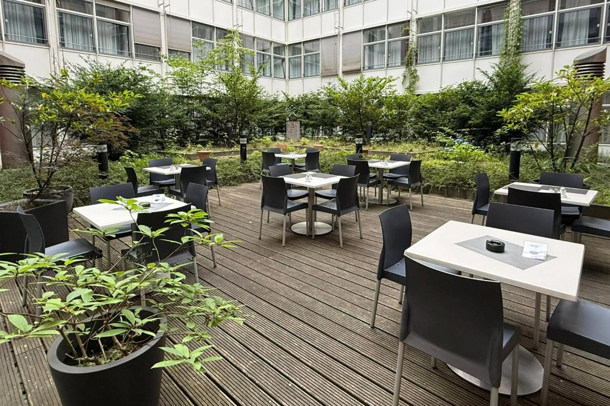 Breakfast in Garner Hotel Berlin - Gendarmenmarkt by IHG