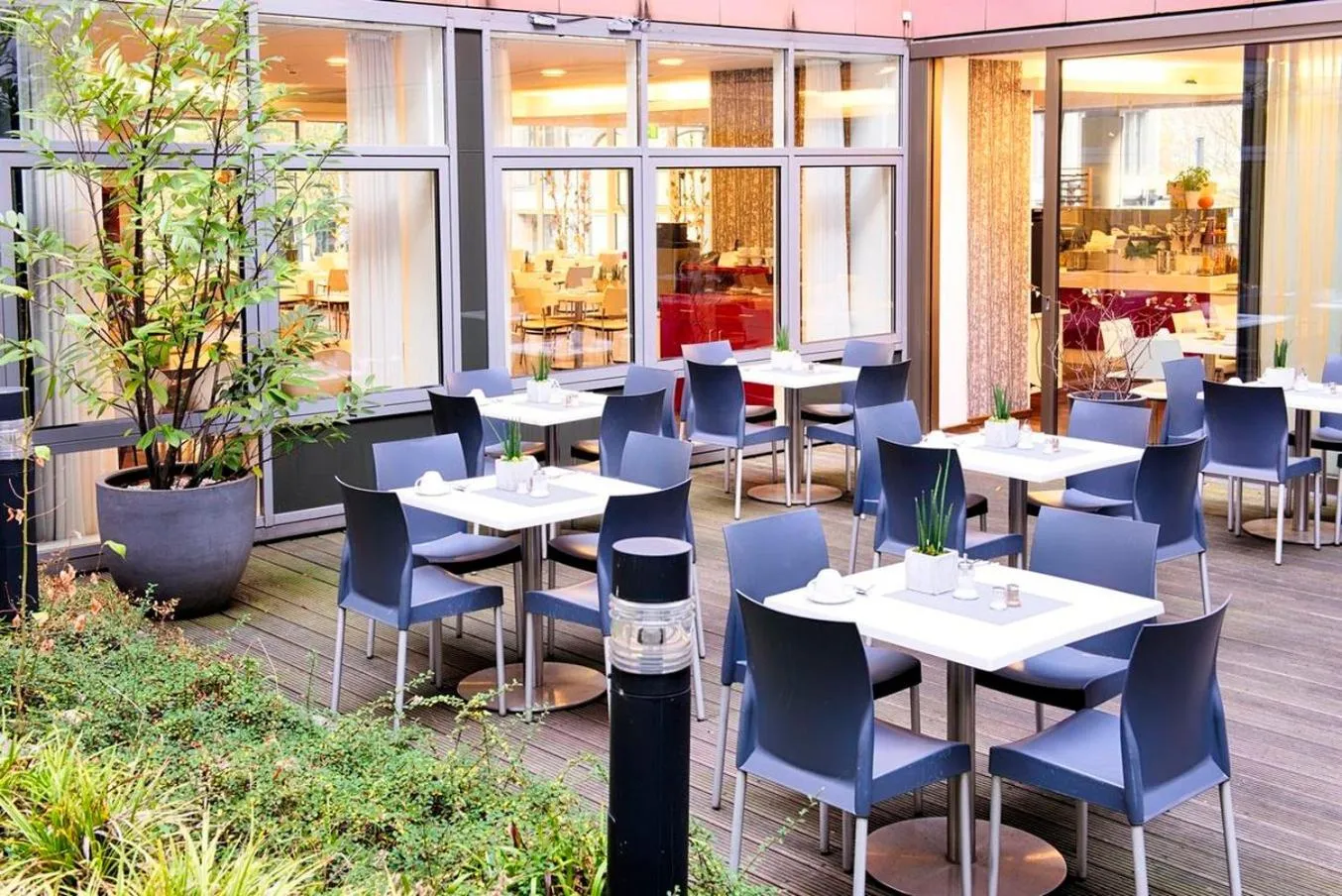 Restaurant/places to eat in Garner Hotel Berlin - Gendarmenmarkt by IHG