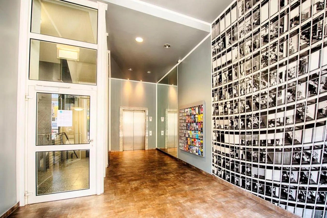 Lobby or reception in Garner Hotel Berlin - Gendarmenmarkt by IHG