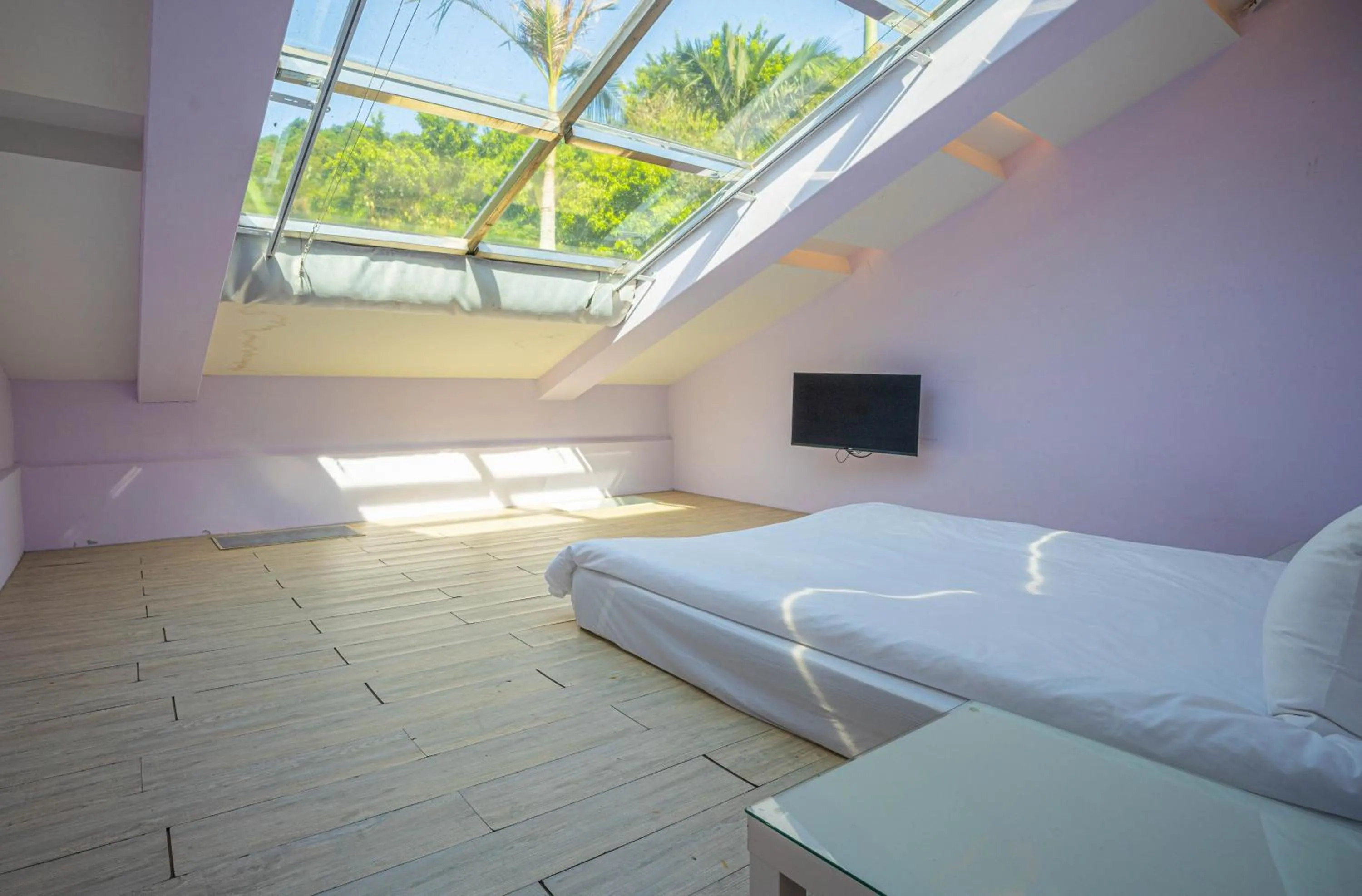 Seating area in Regale Motel