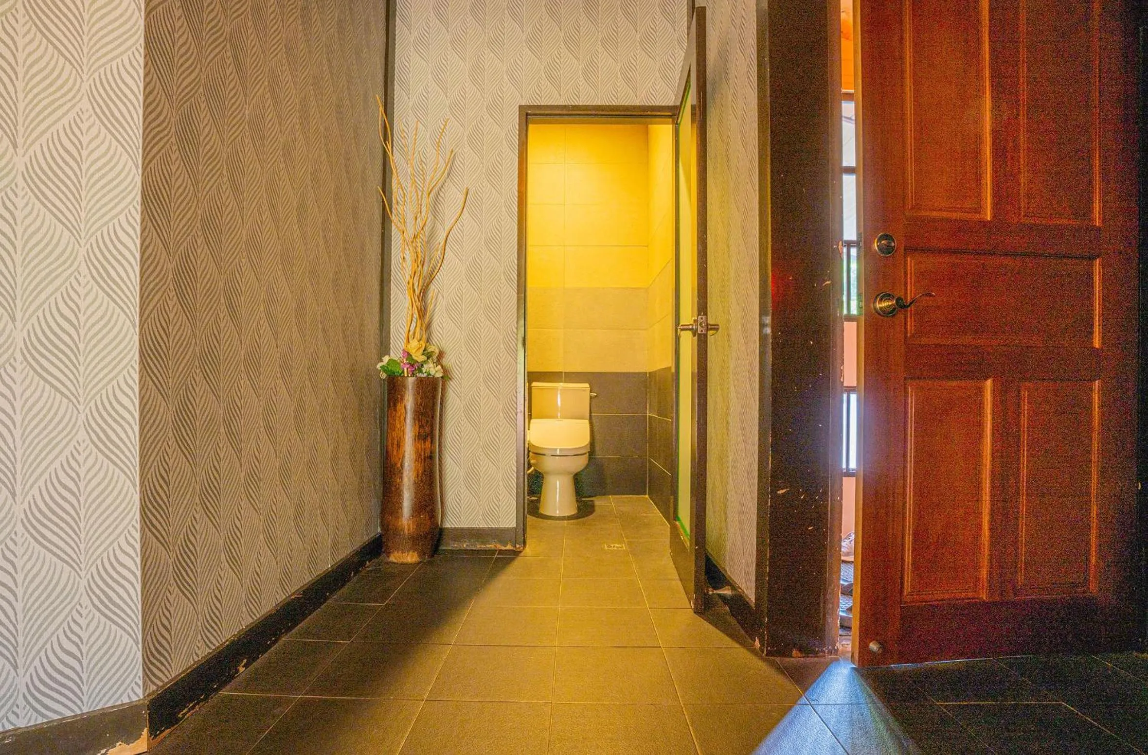 Toilet in Regale Motel