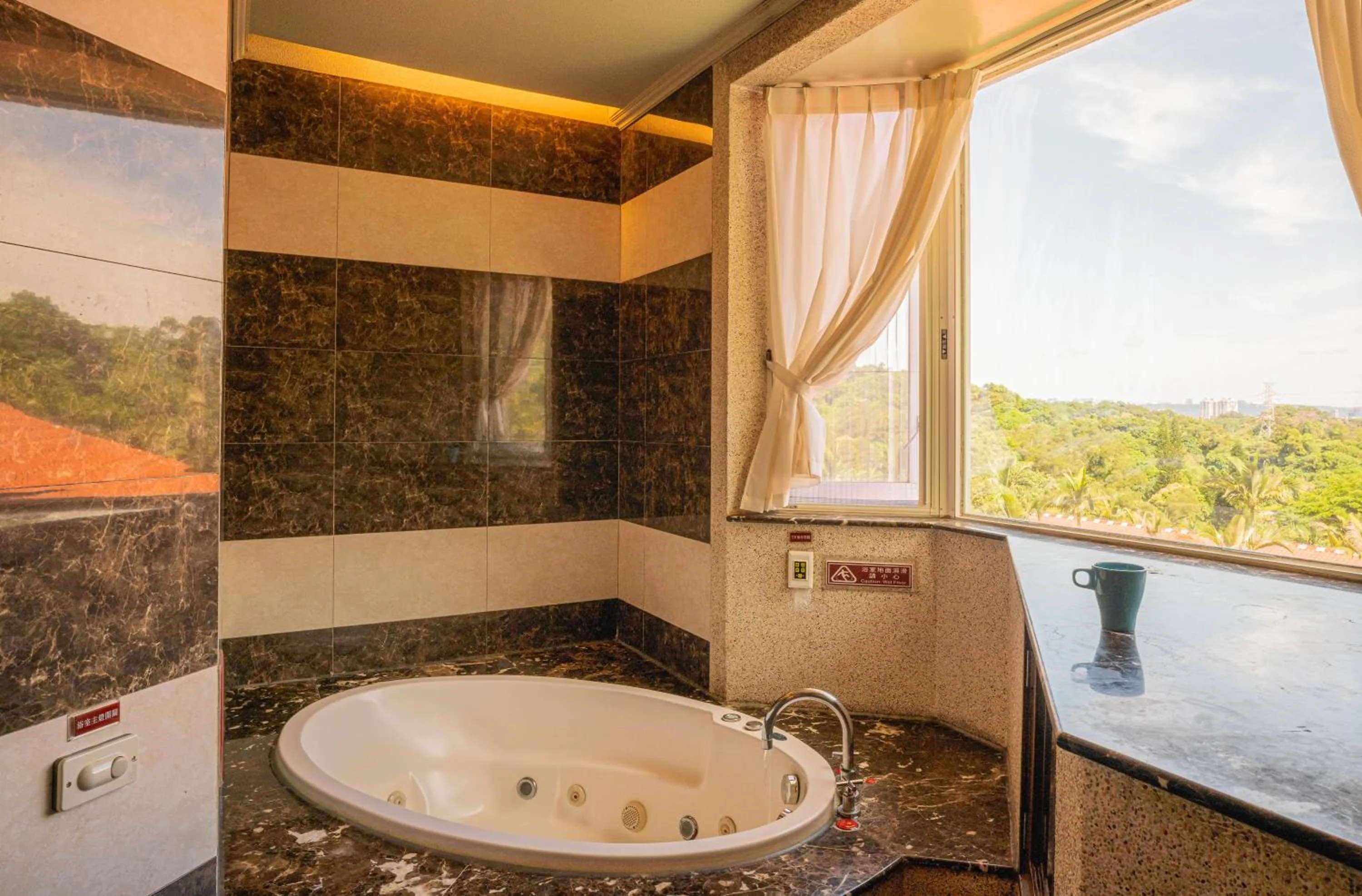 Bathroom in Regale Motel