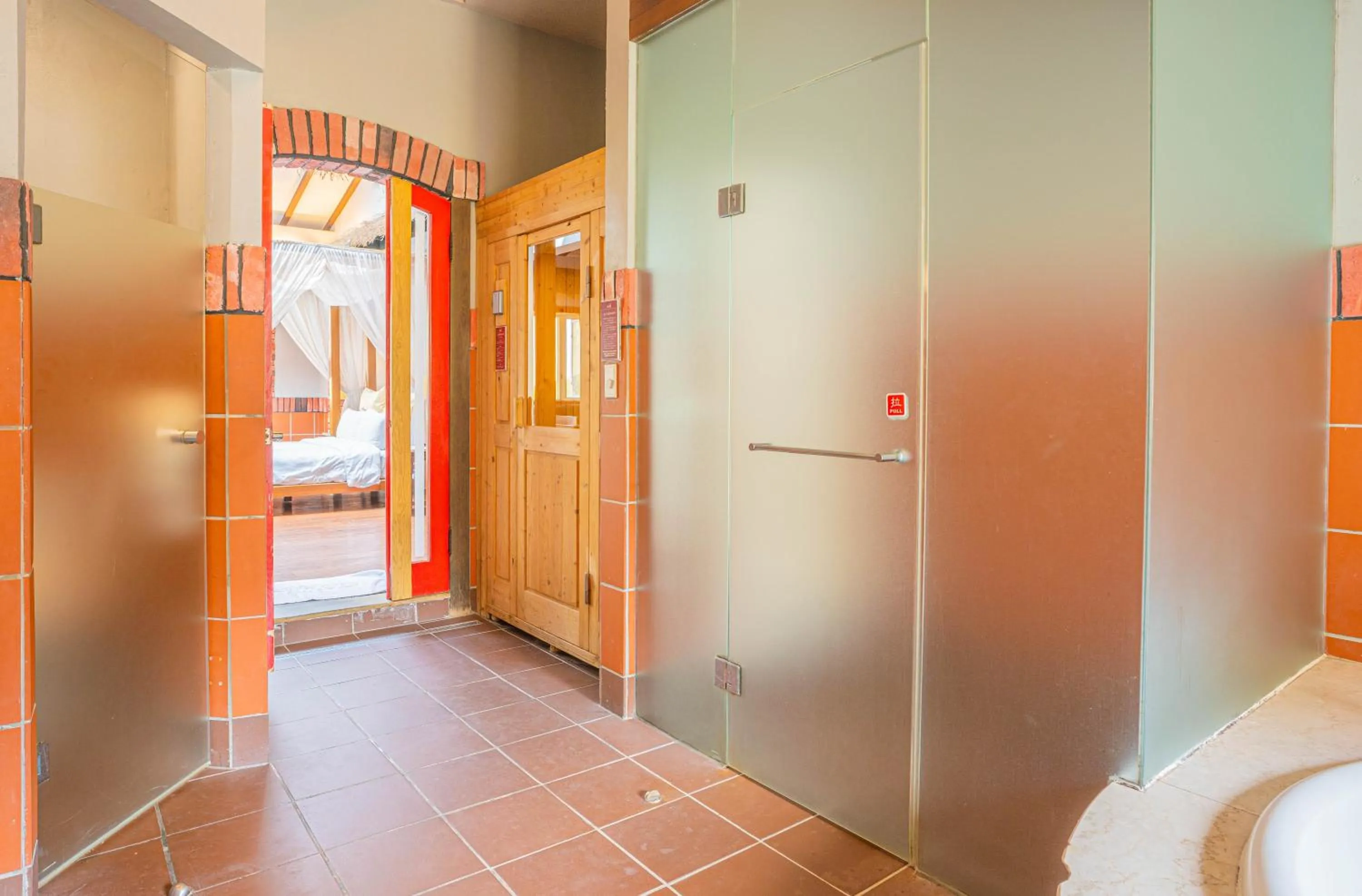 Bathroom in Regale Motel