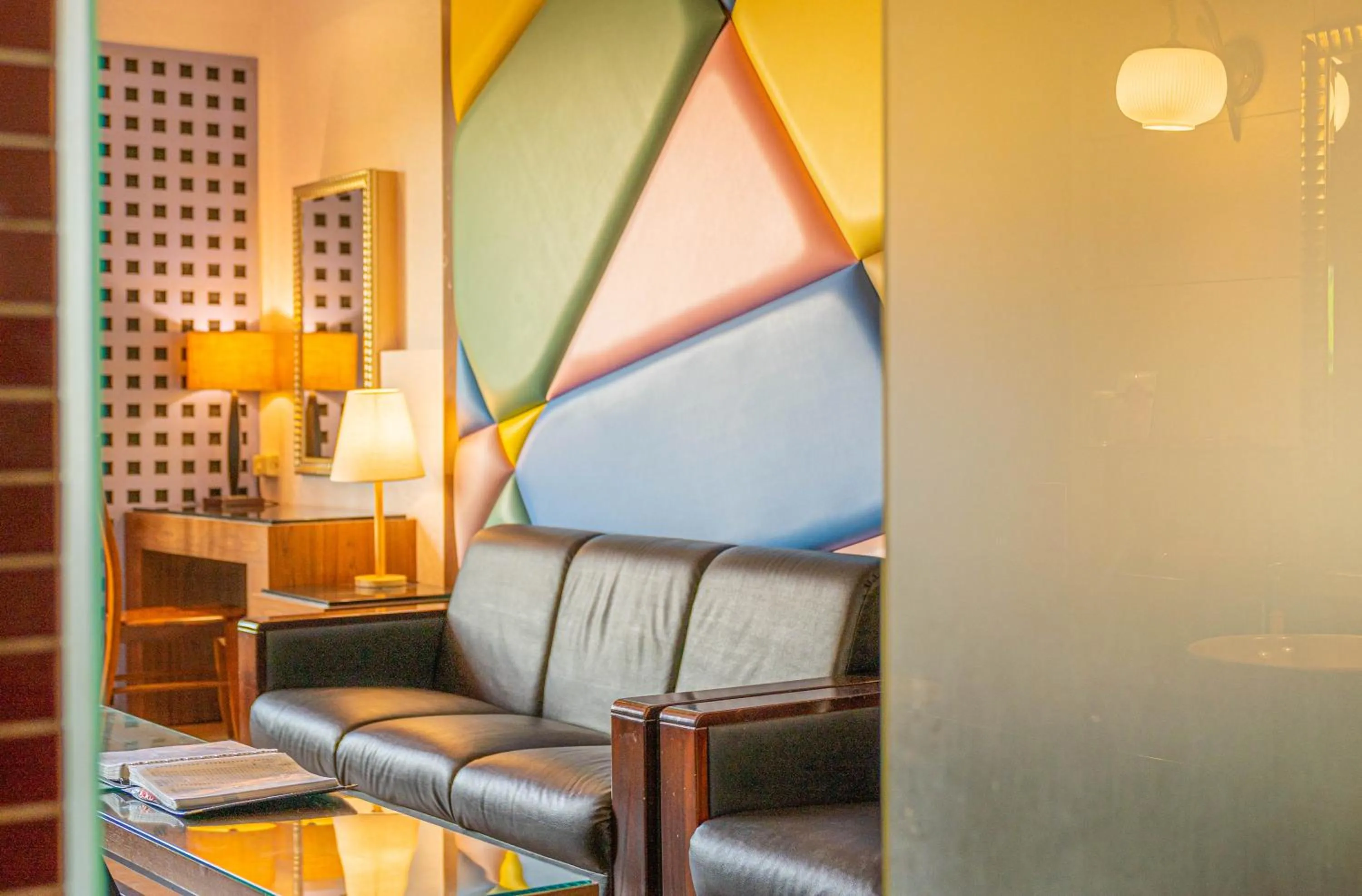 Living room in Regale Motel