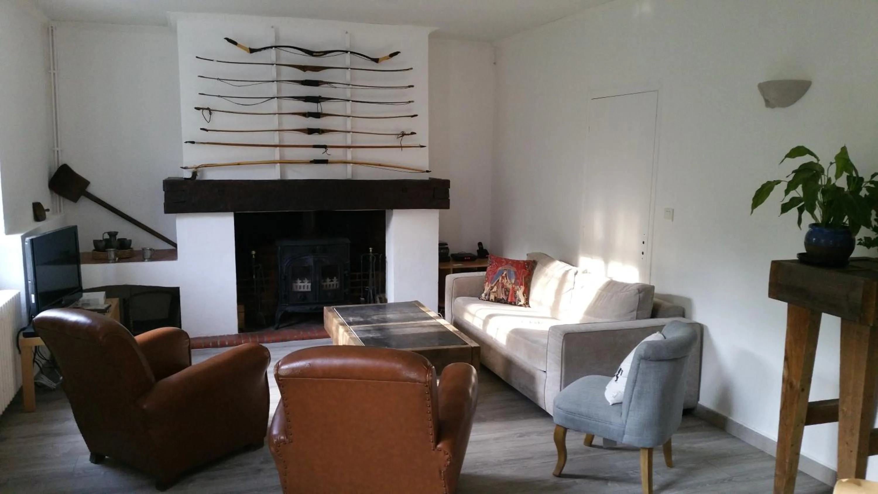 Communal lounge/ TV room in Le Clos des Archers