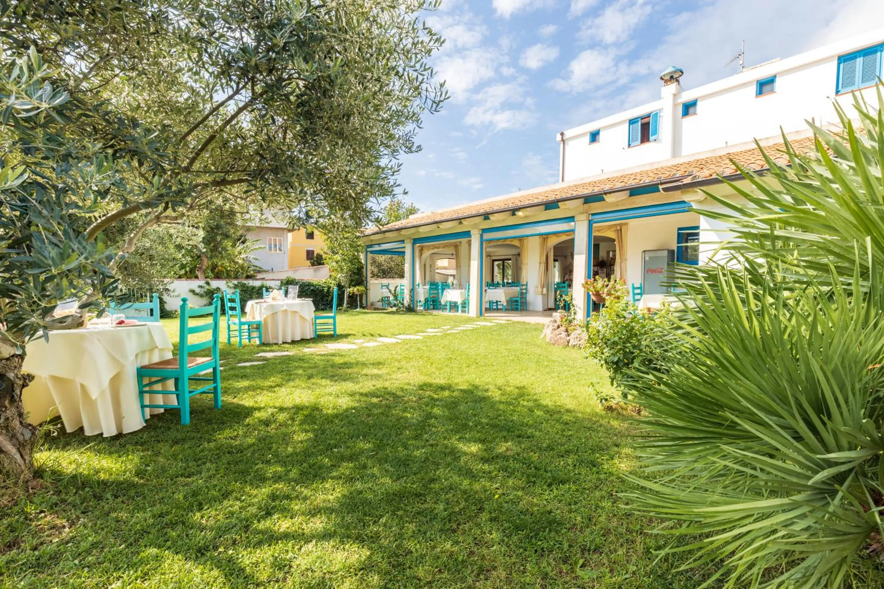 Property building in Hotel S'Ortale Possibilità di Parcheggio interno e Ristorante all'aperto