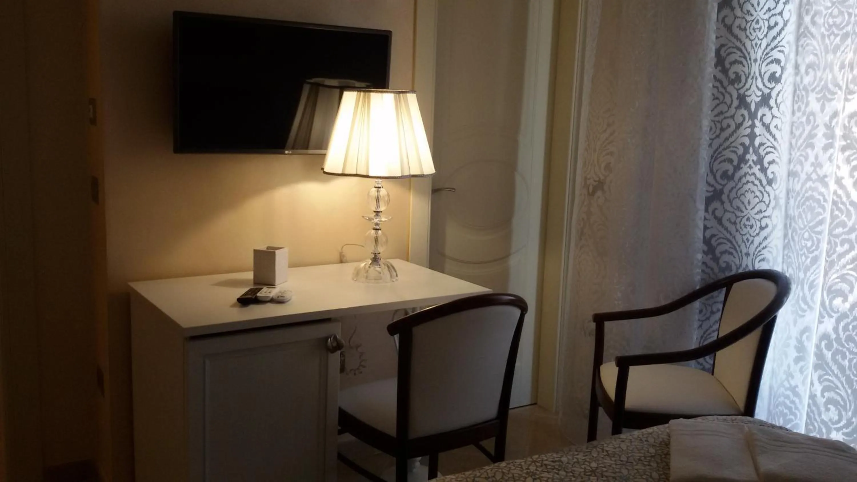 TV and multimedia in Daphnae House