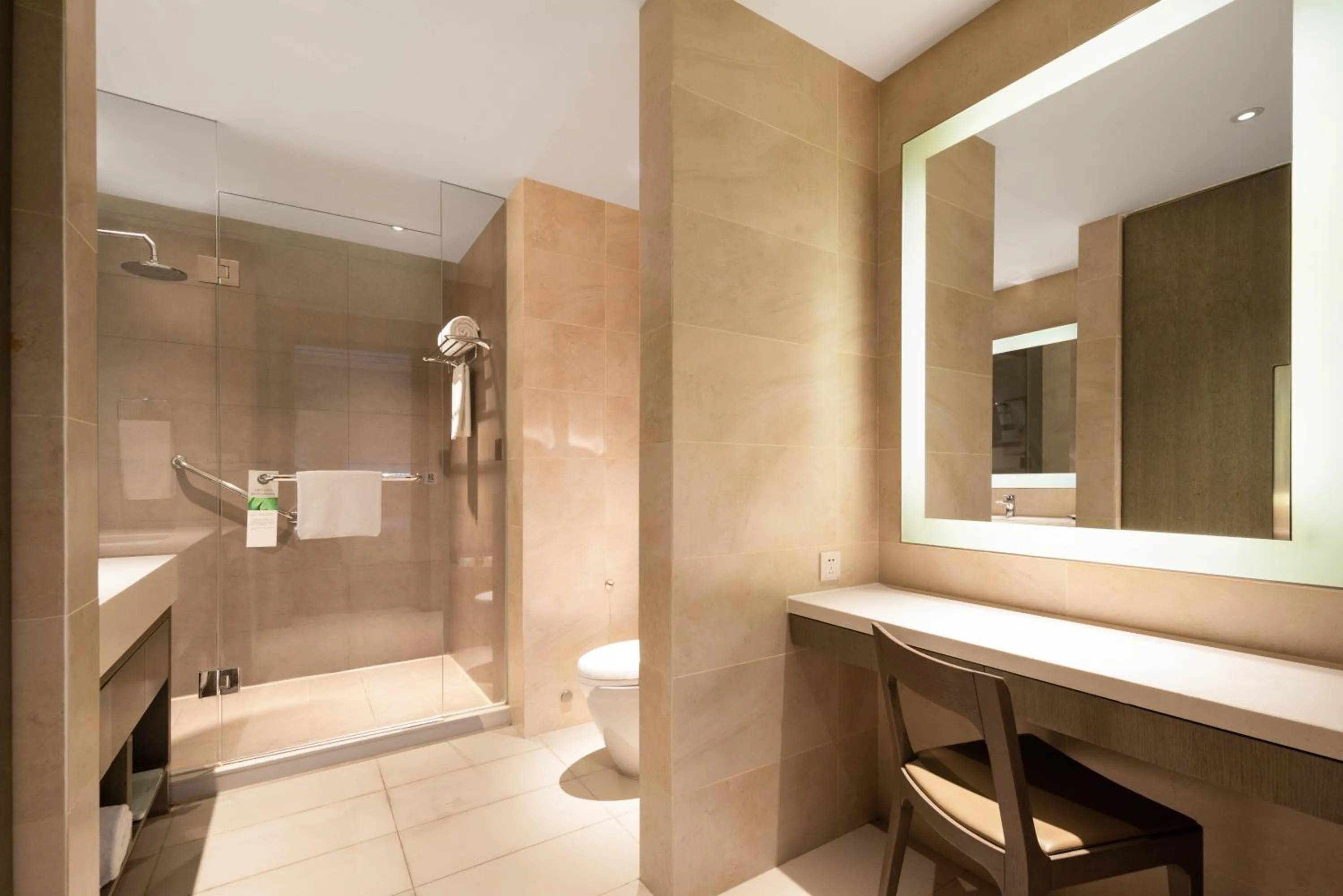 Toilet in Hyatt House Yinchuan Yuecaicheng