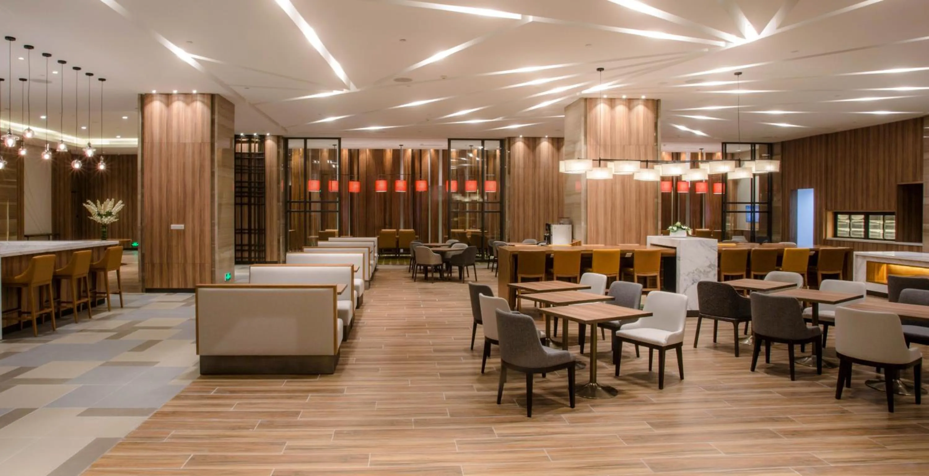Restaurant/places to eat in Hyatt Place Foshan Lishui