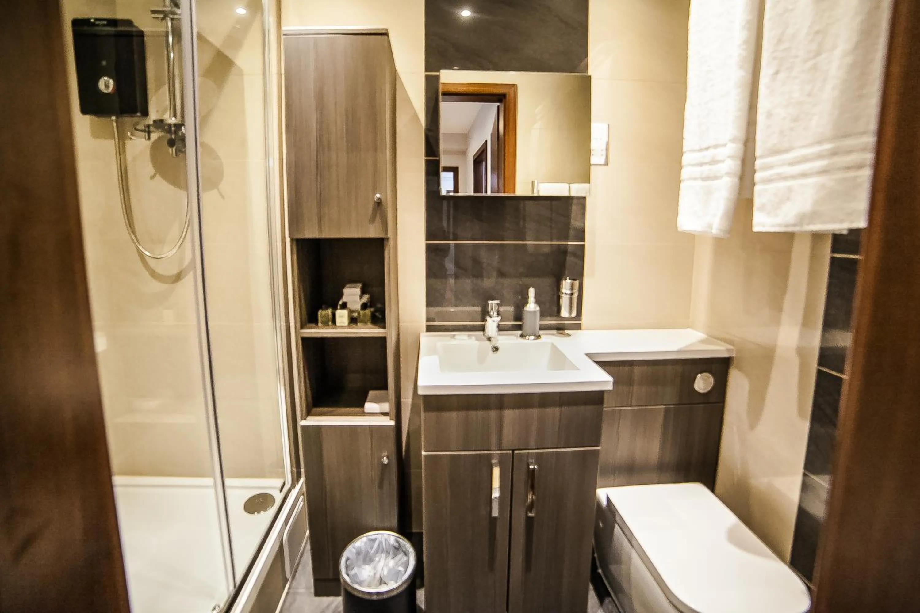 Bathroom in Hampton Suites Serviced Apartments