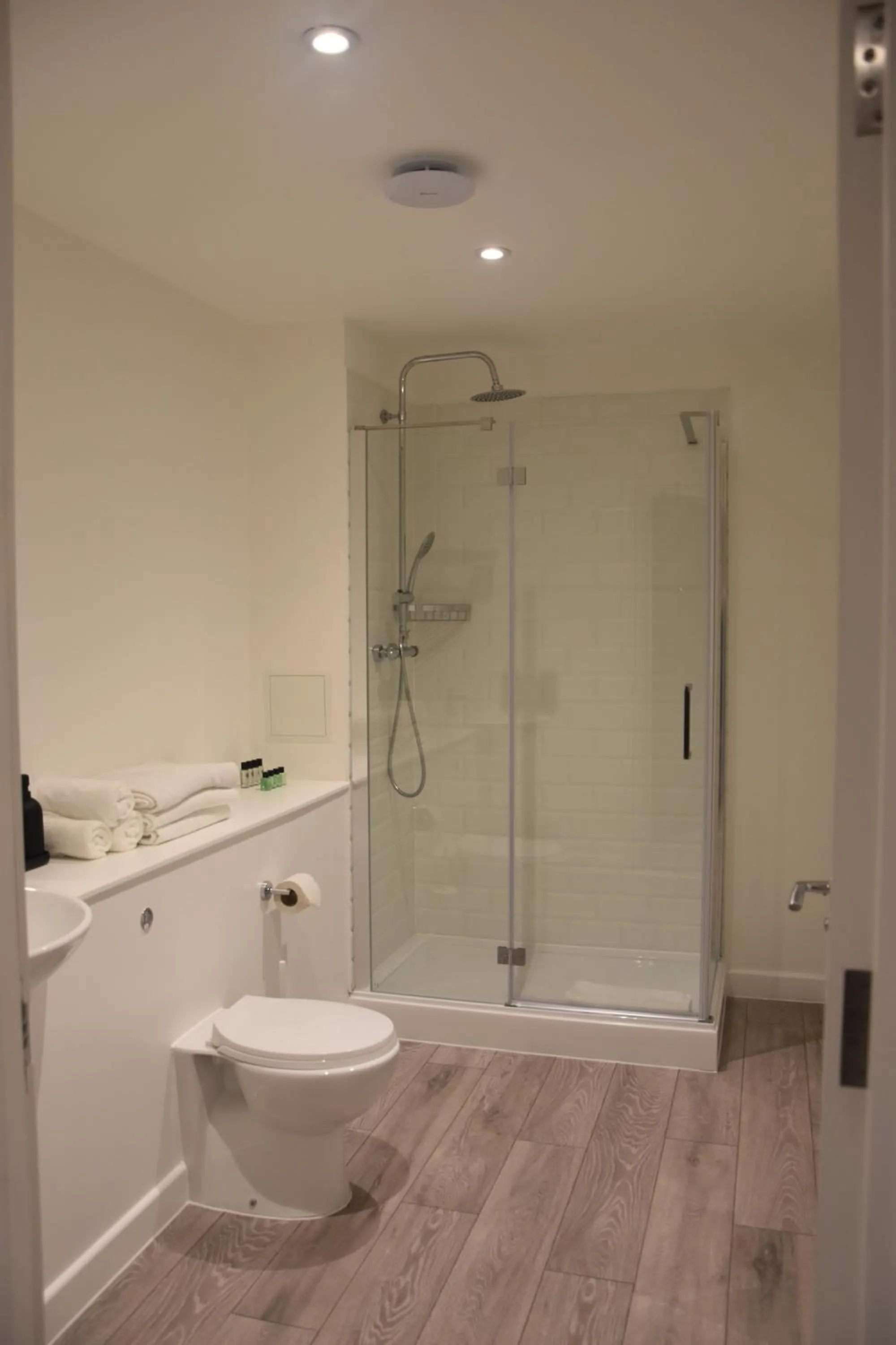 Bathroom in Hampton Suites Serviced Apartments