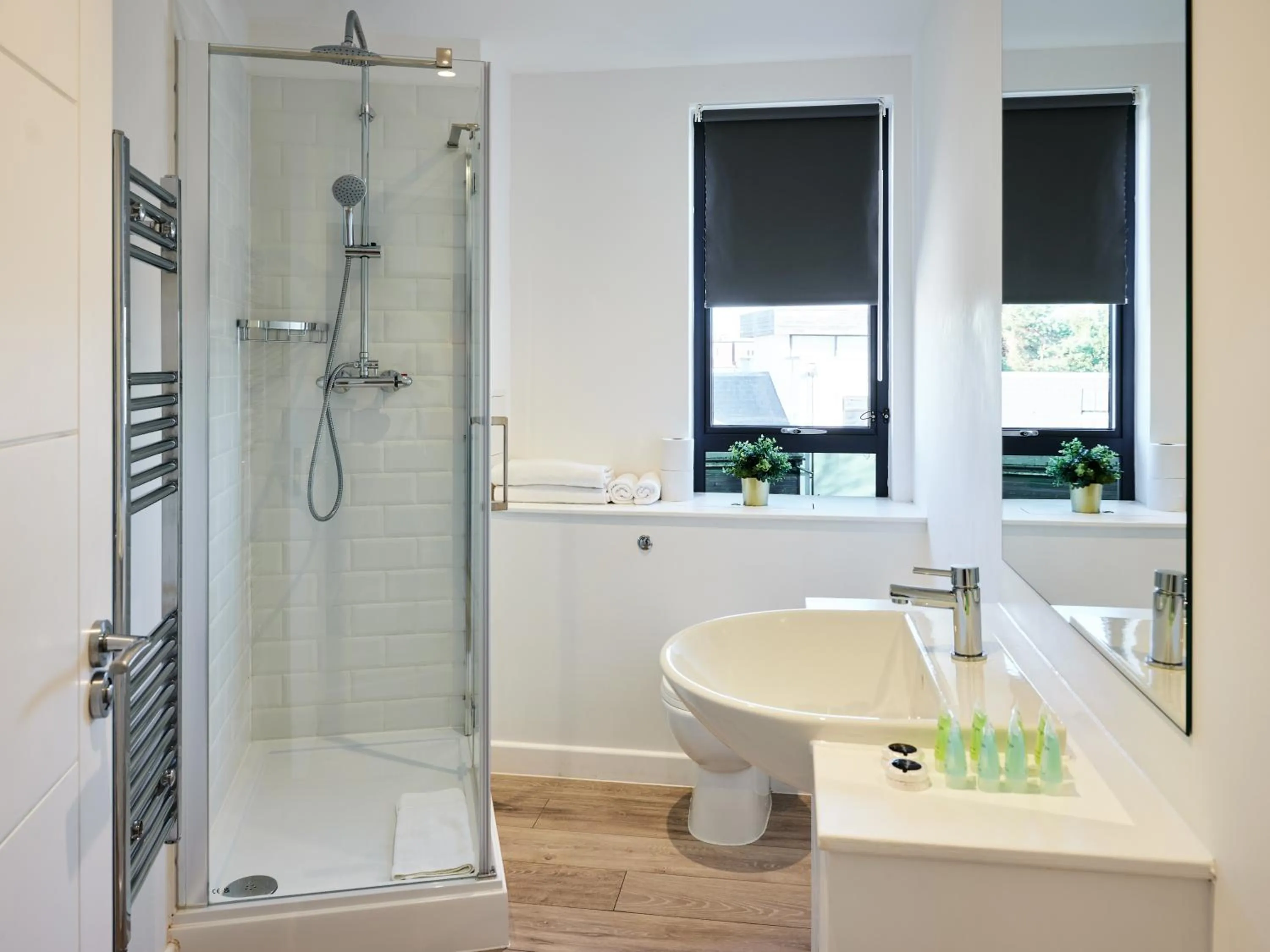 Shower in Hampton Suites Serviced Apartments