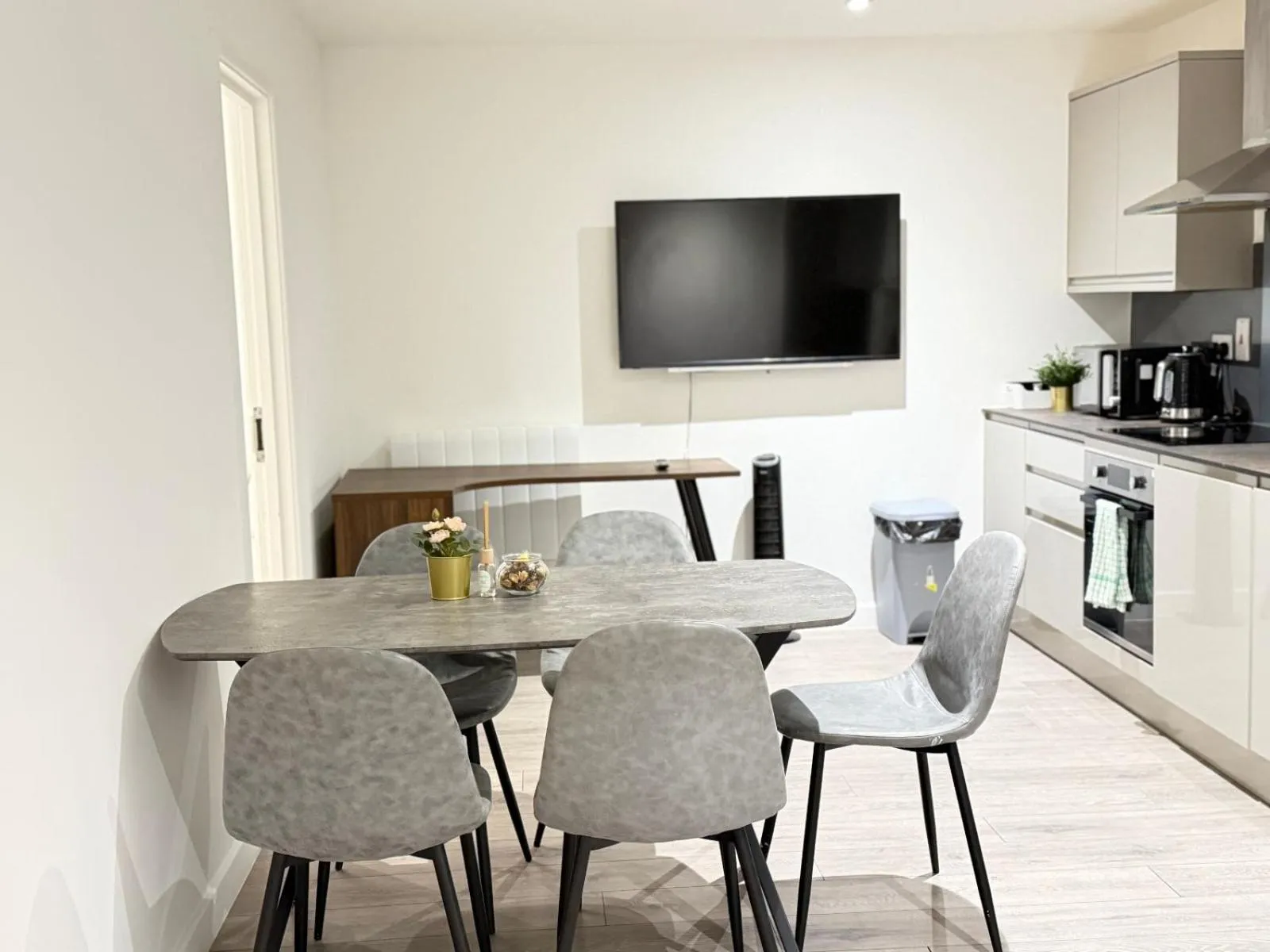 Hampton Suites Serviced Apartments