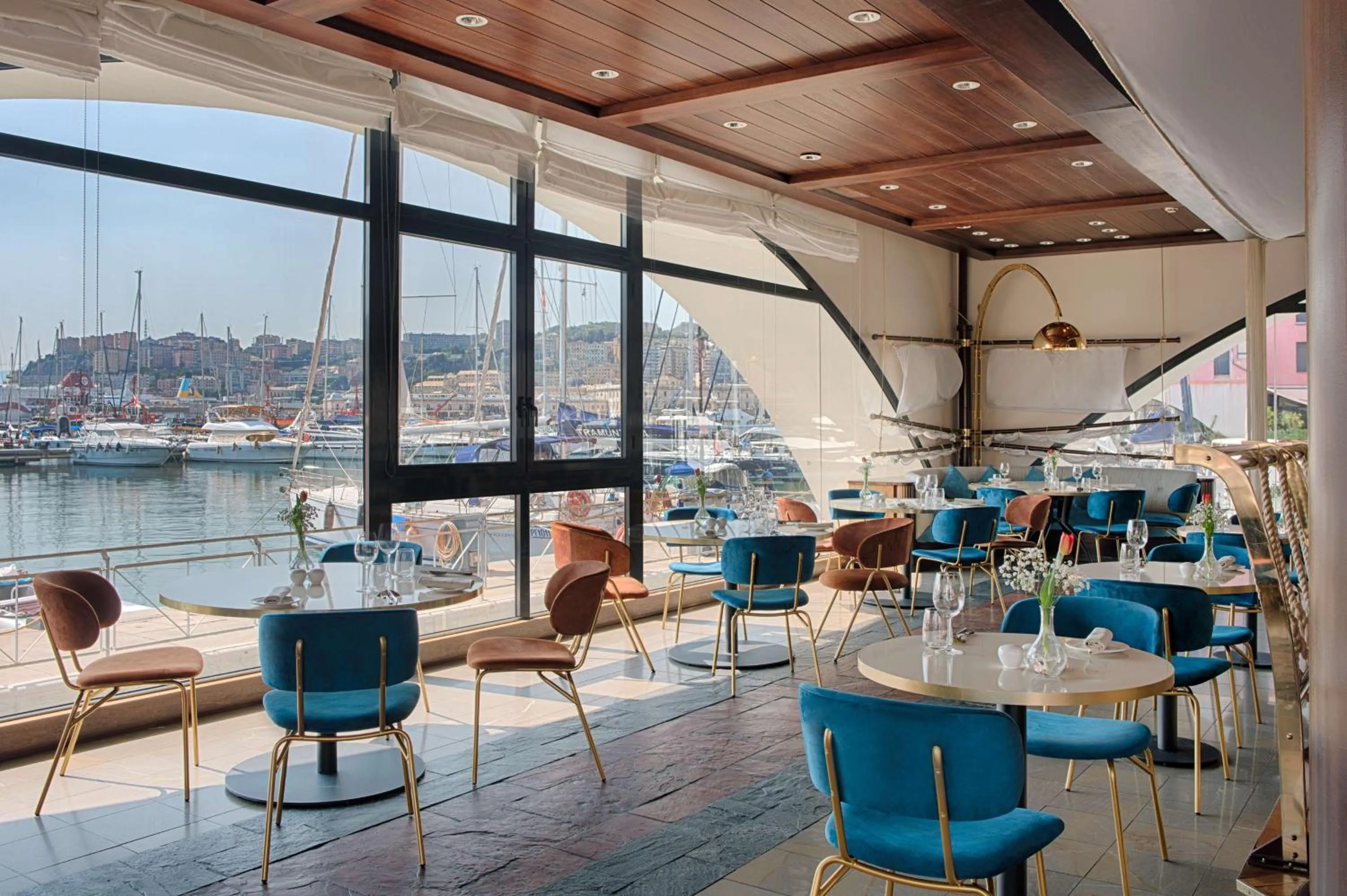 Restaurant/places to eat in NH Collection Genova Marina