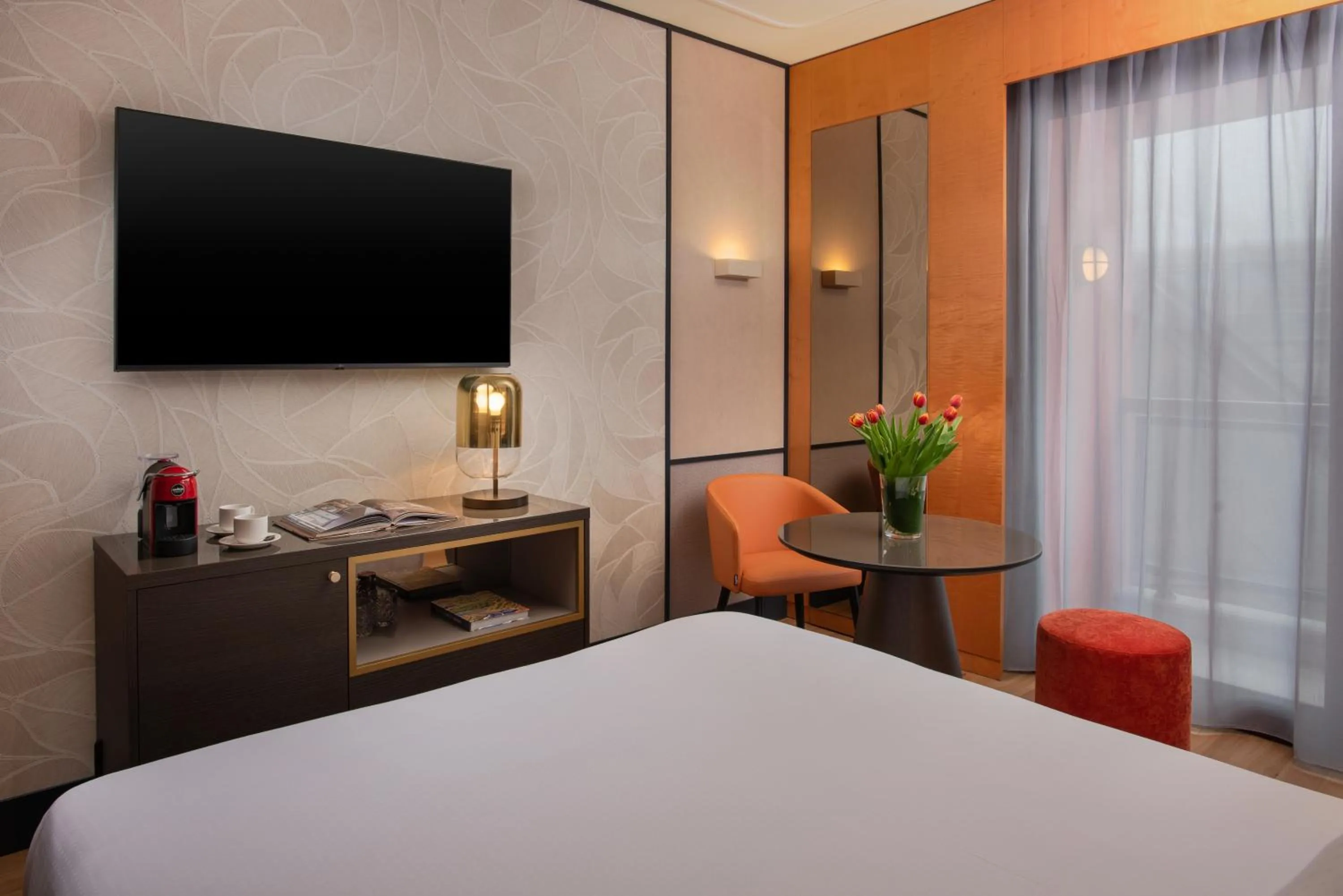 Bedroom, Bed in NH Collection Genova Marina