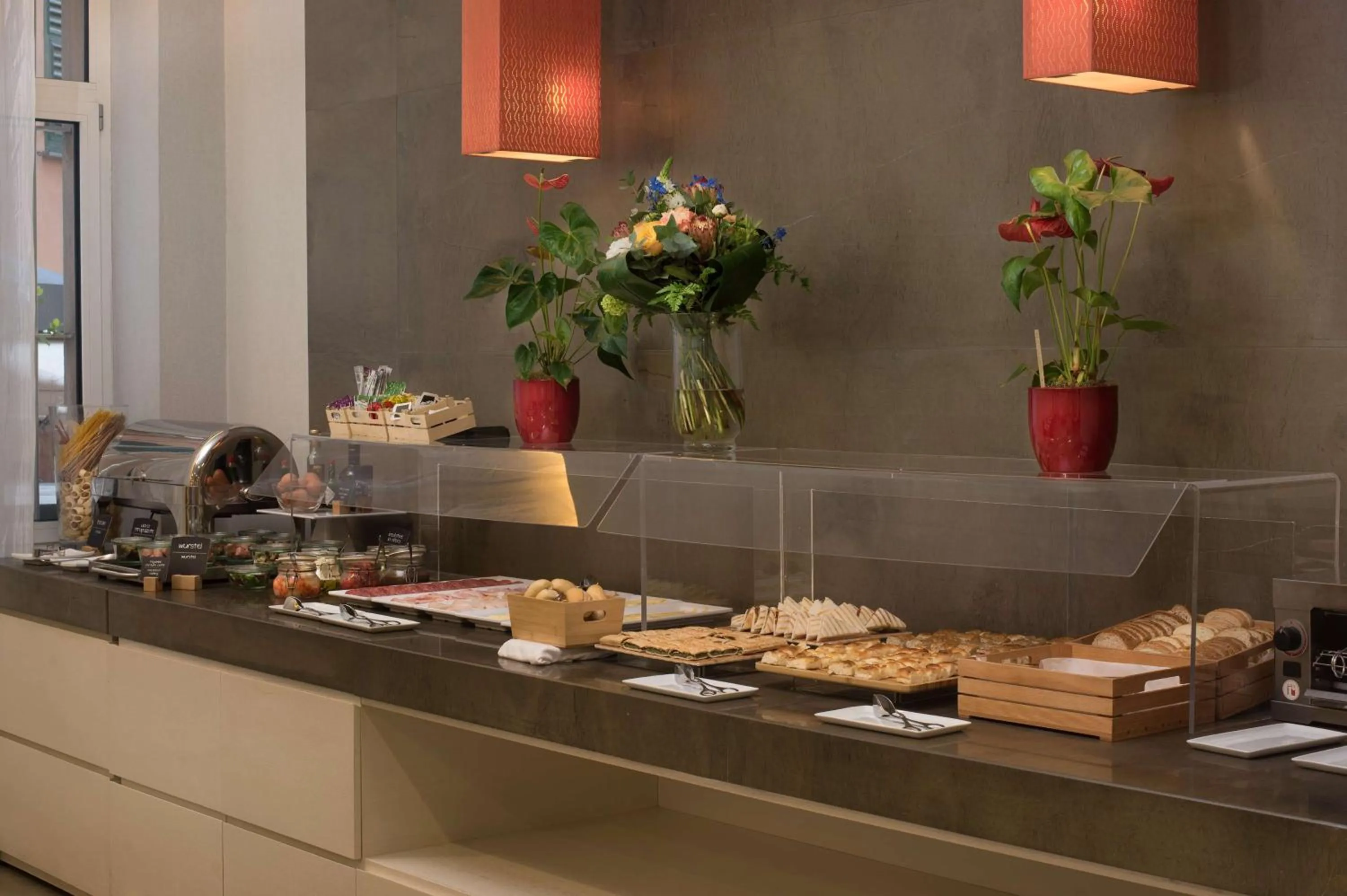 Breakfast in NH Genova Centro