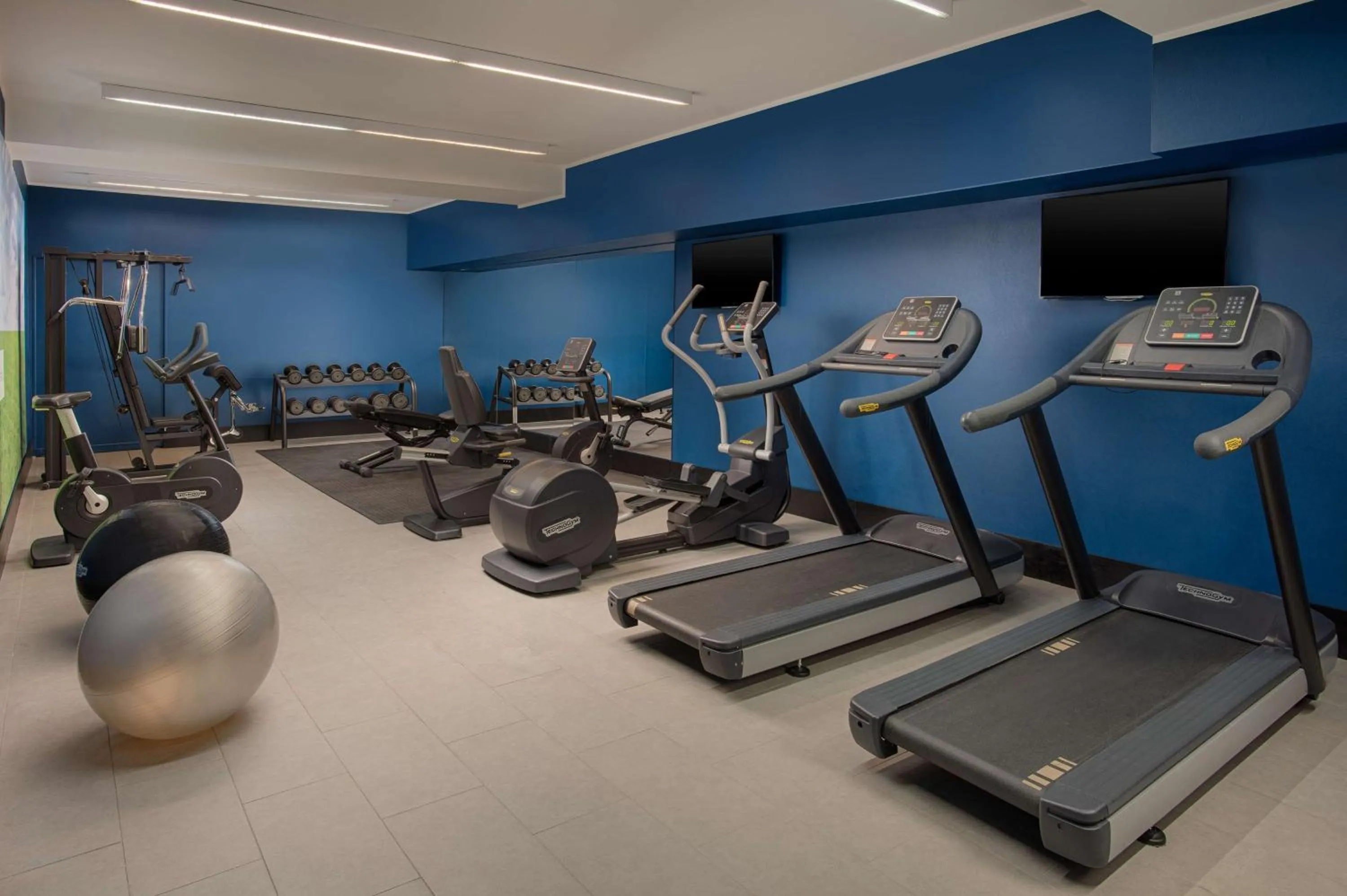 Fitness centre/facilities in NH Trieste
