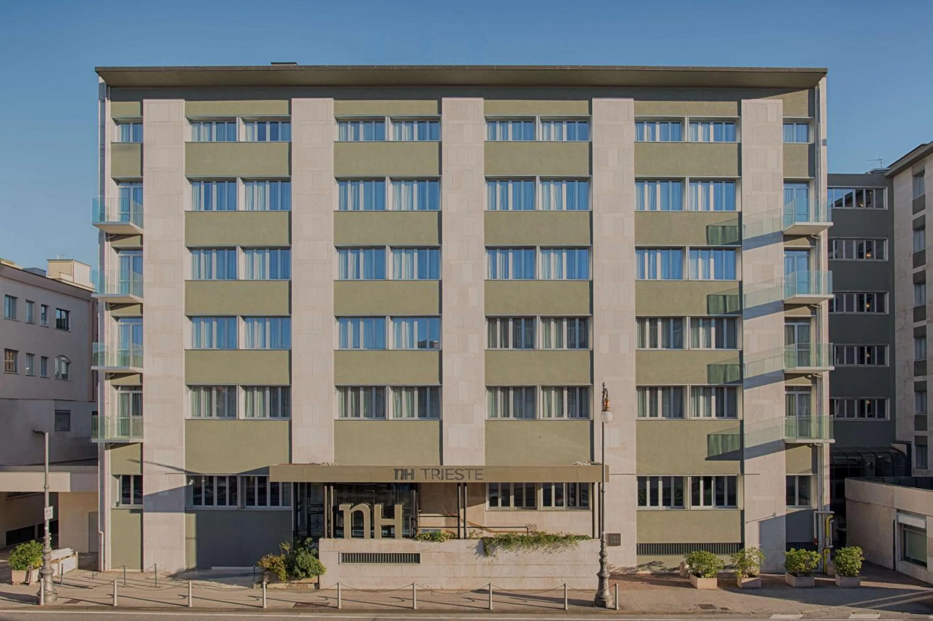 Property building in NH Trieste