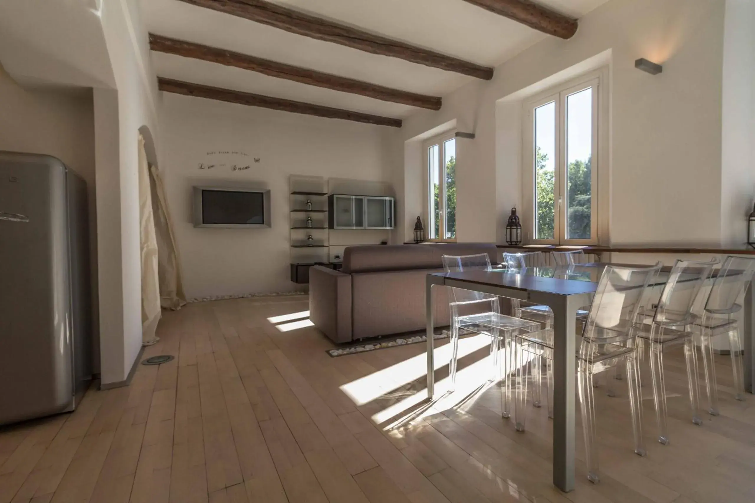 Lungolago Holiday Home - Affitti Brevi Italia Lungolago Holiday Home - Affitti Brevi Italia