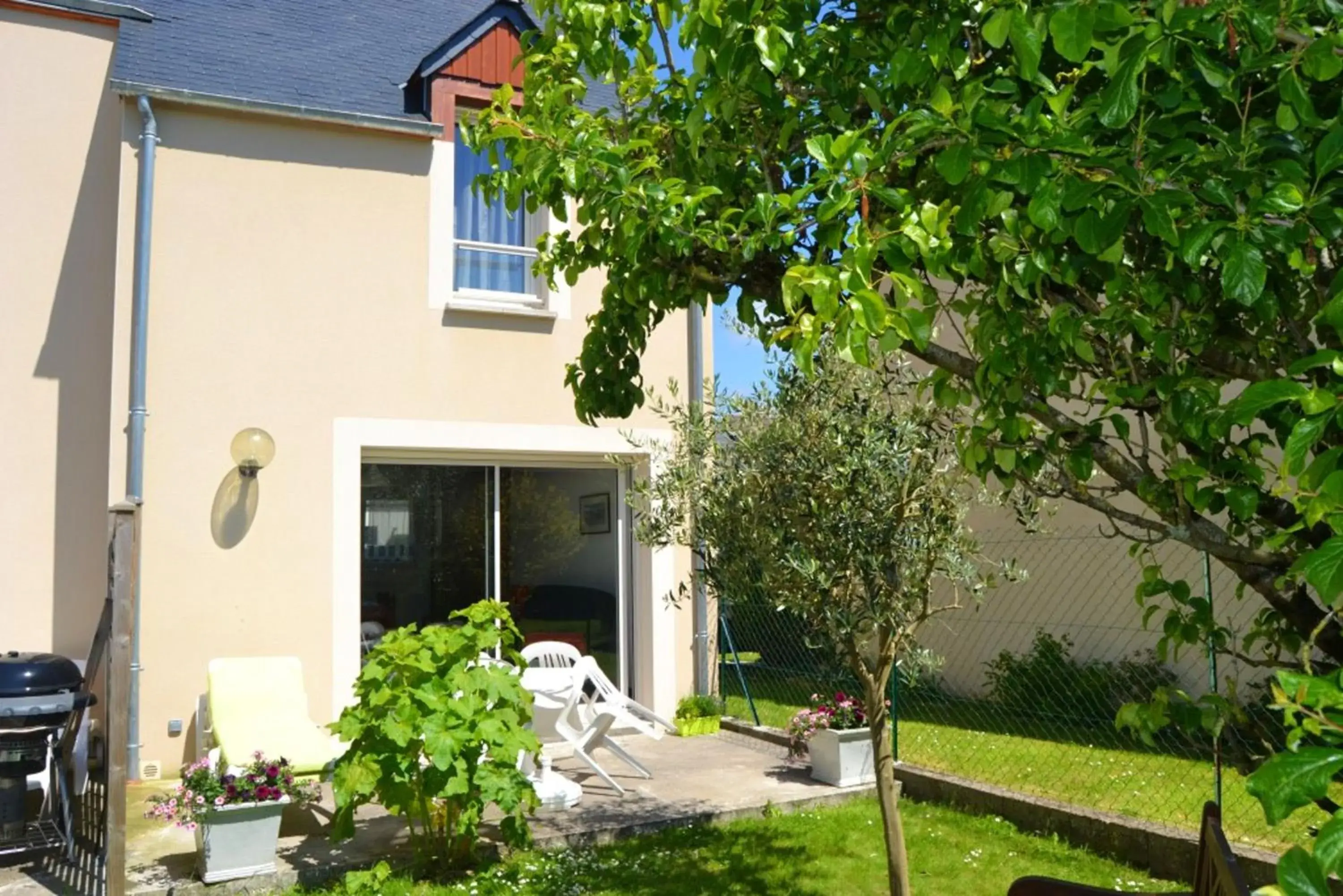 Maison charmante à Saint-Jouan-des-Guérets avec jardin clôturé Maison charmante à Saint-Jouan-des-Guérets avec jardin clôturé