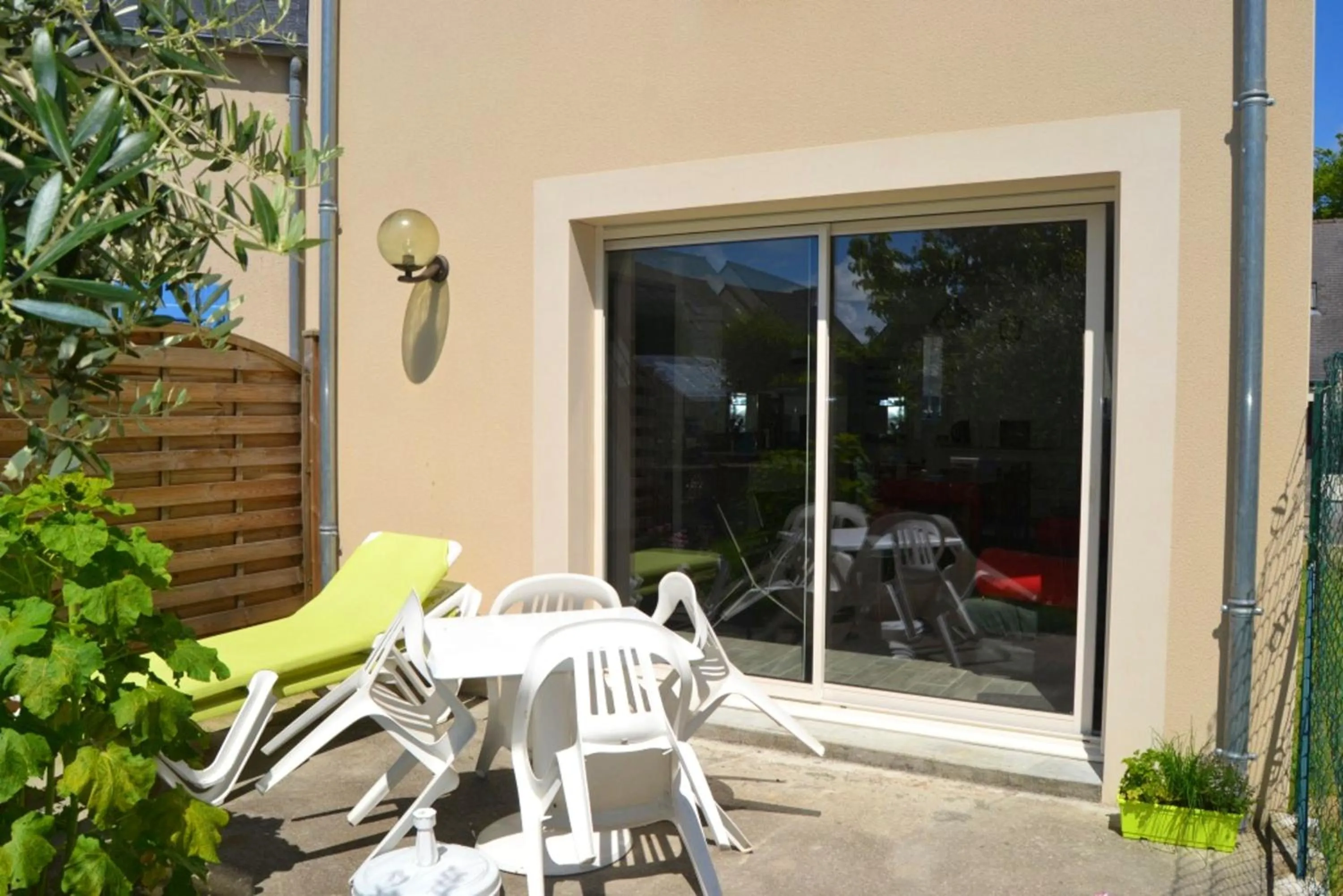 Maison charmante à Saint-Jouan-des-Guérets avec jardin clôturé