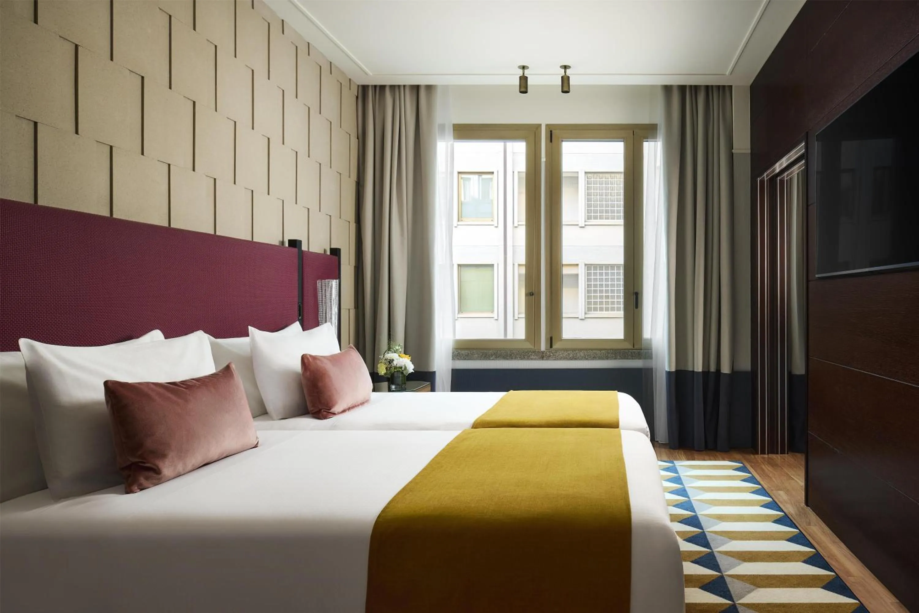 Photo of the whole room, Bed in Tivoli President Milano Hotel