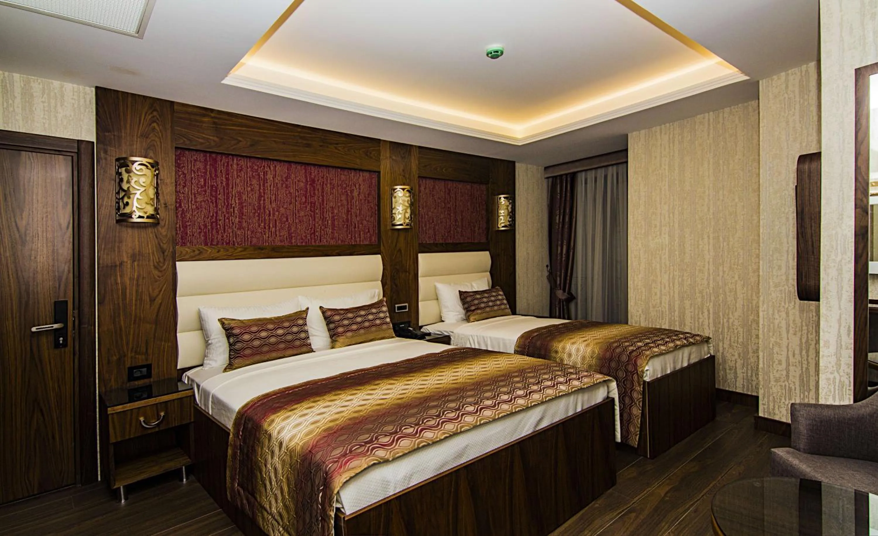 Photo of the whole room, Bed in İstanbul Vertu Hotel