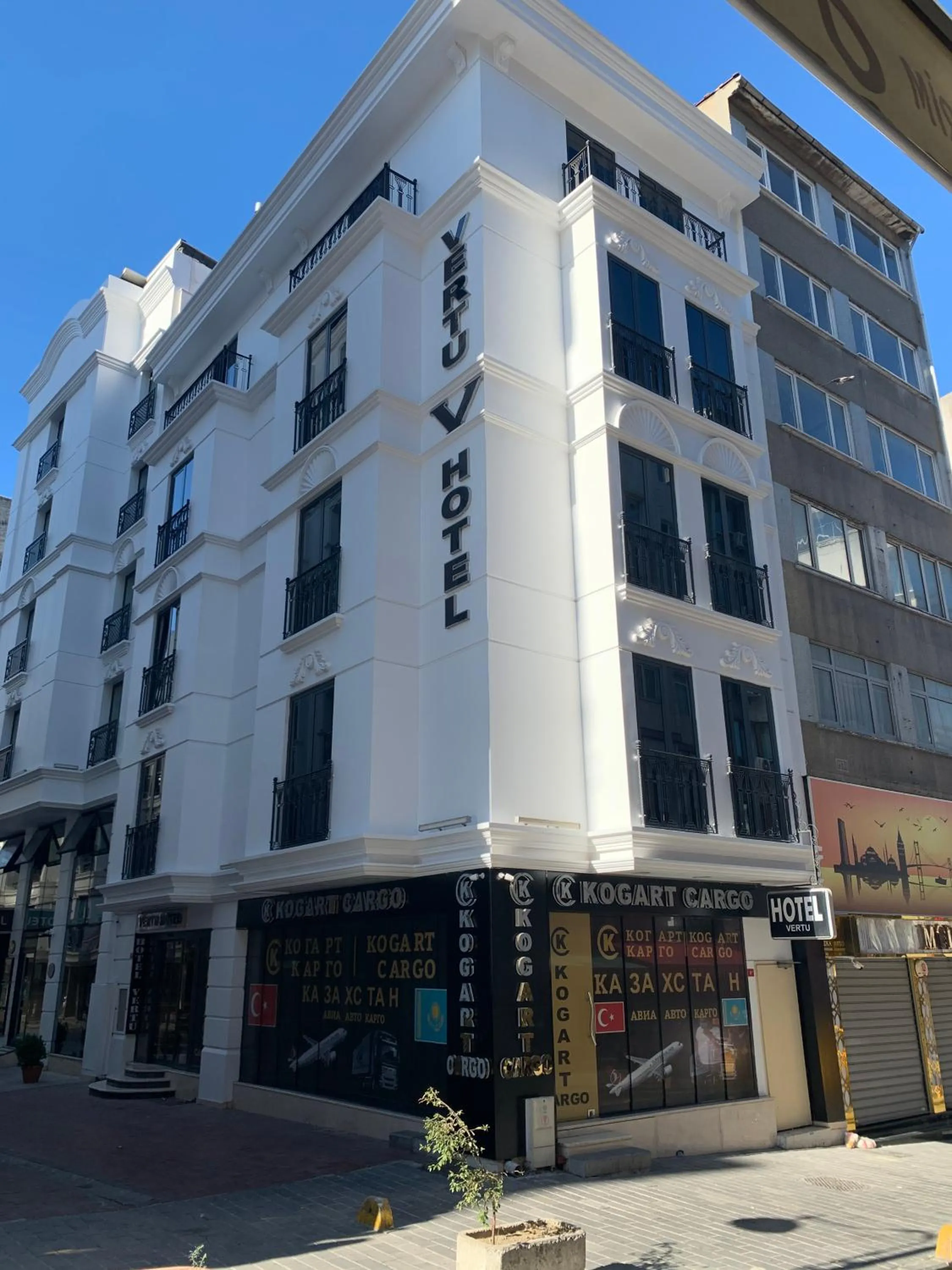 Facade/entrance in İstanbul Vertu Hotel