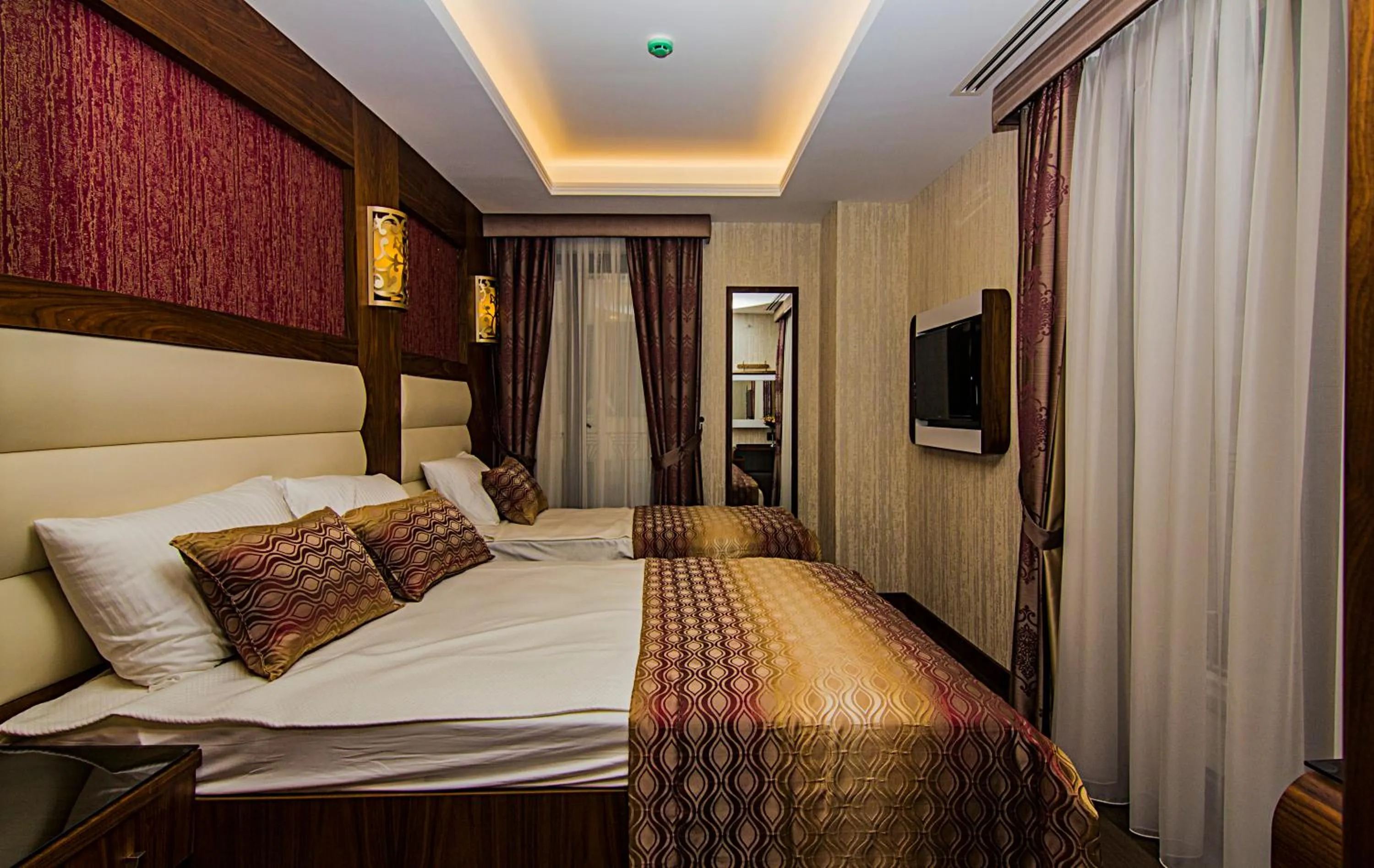 Photo of the whole room, Bed in İstanbul Vertu Hotel